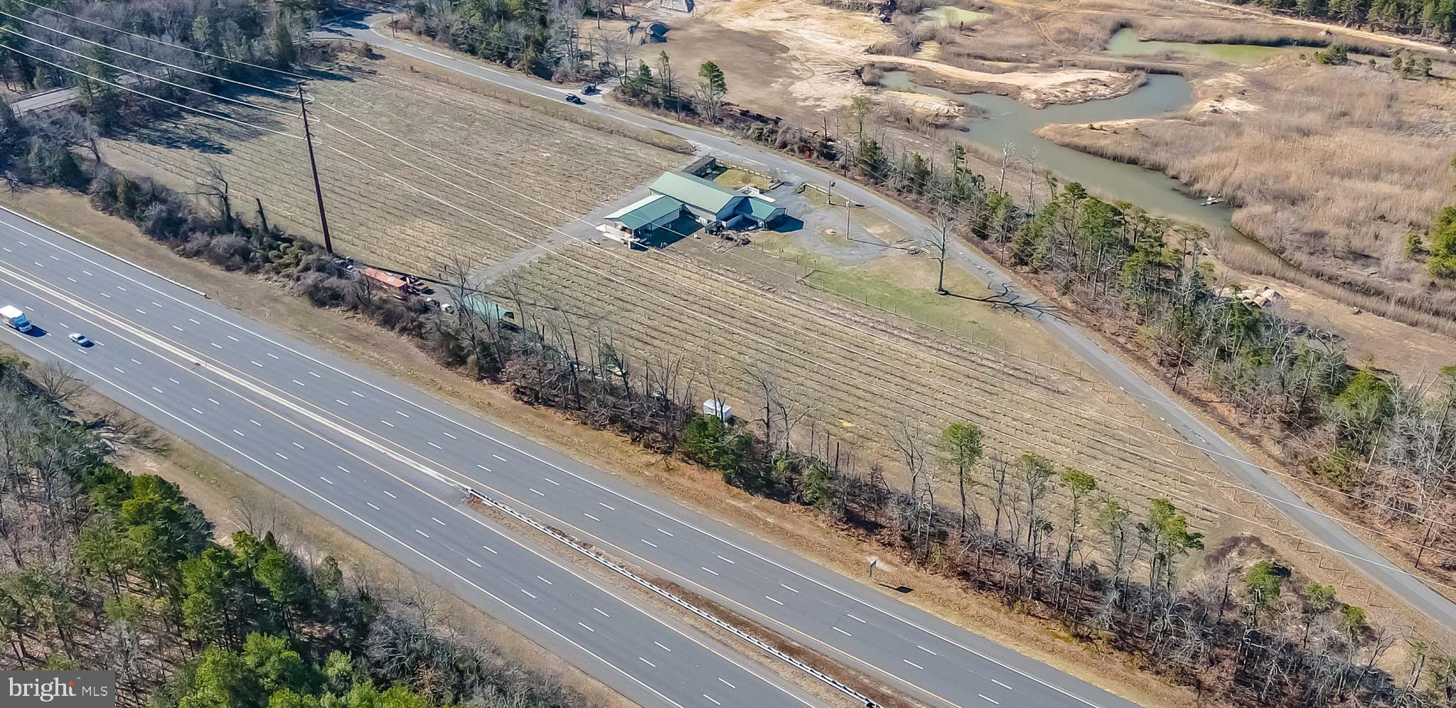 839 SERVICE ROAD