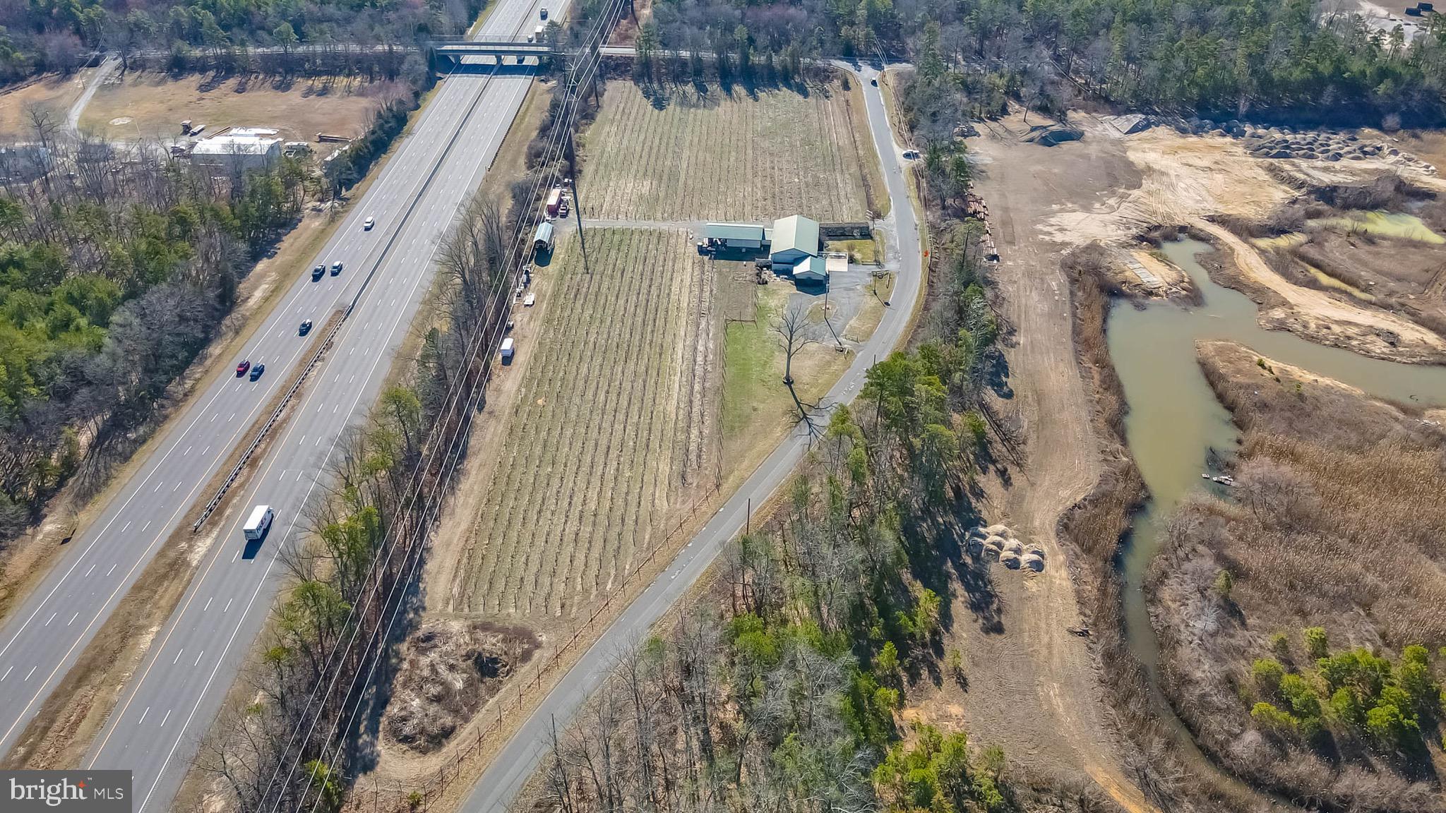 839 SERVICE ROAD