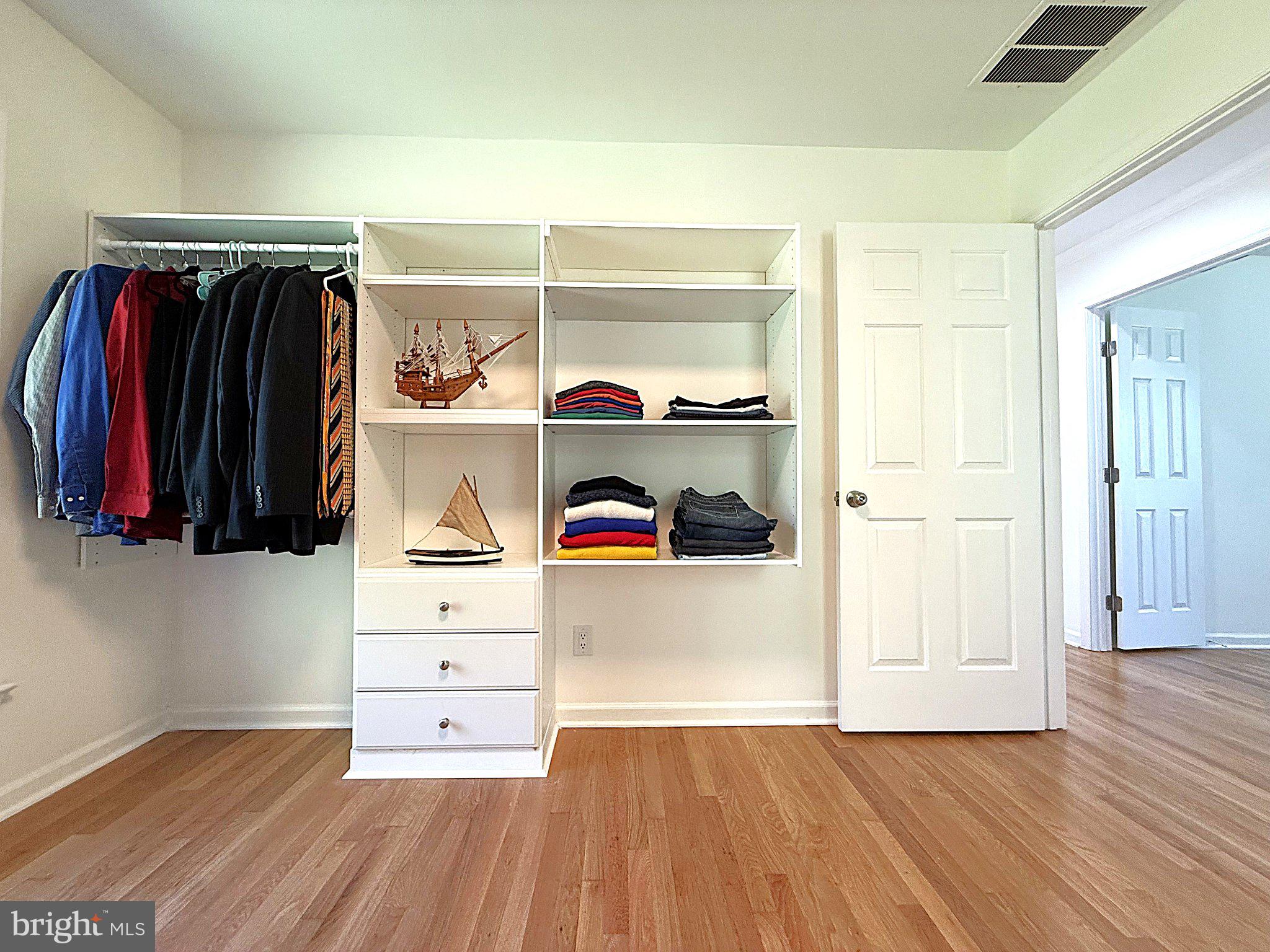 DRUM POINT - Residential