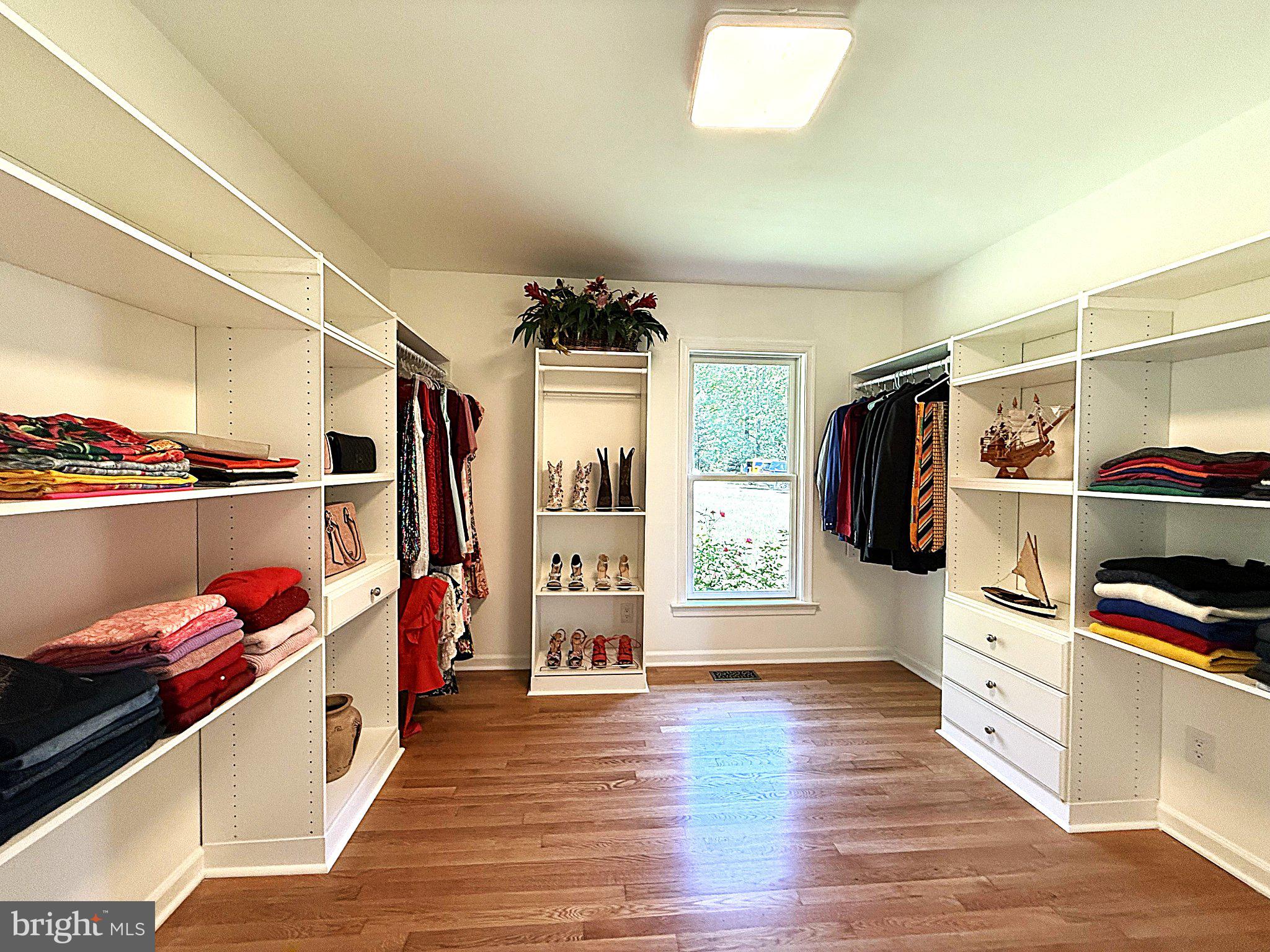 DRUM POINT - Residential