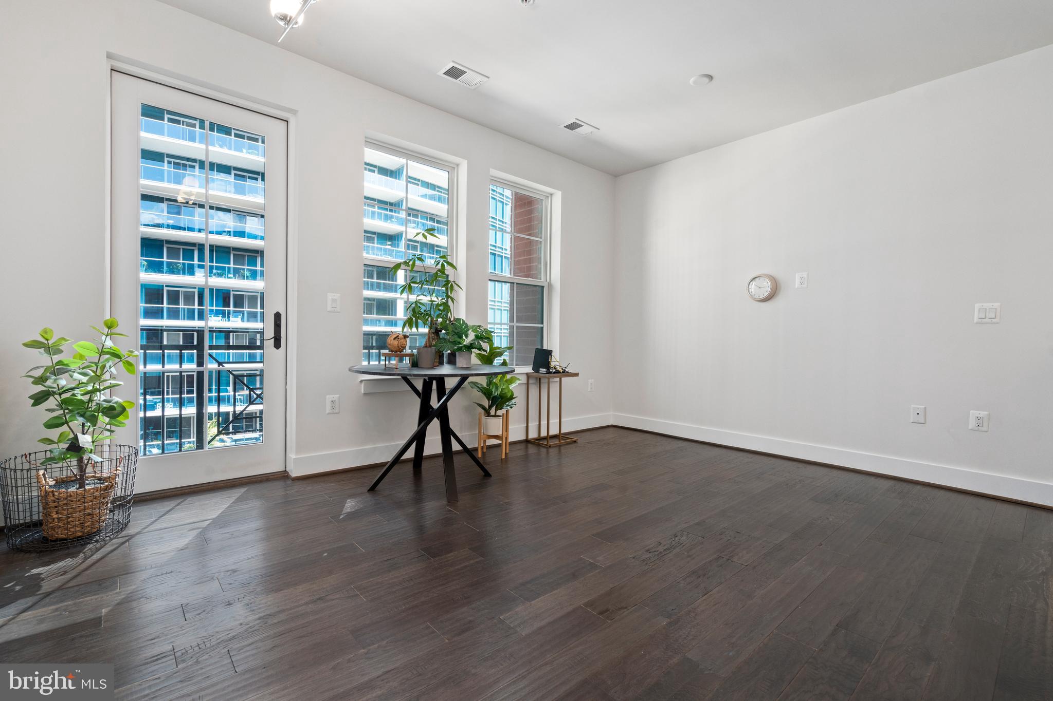 KEY AND NASH - Residential