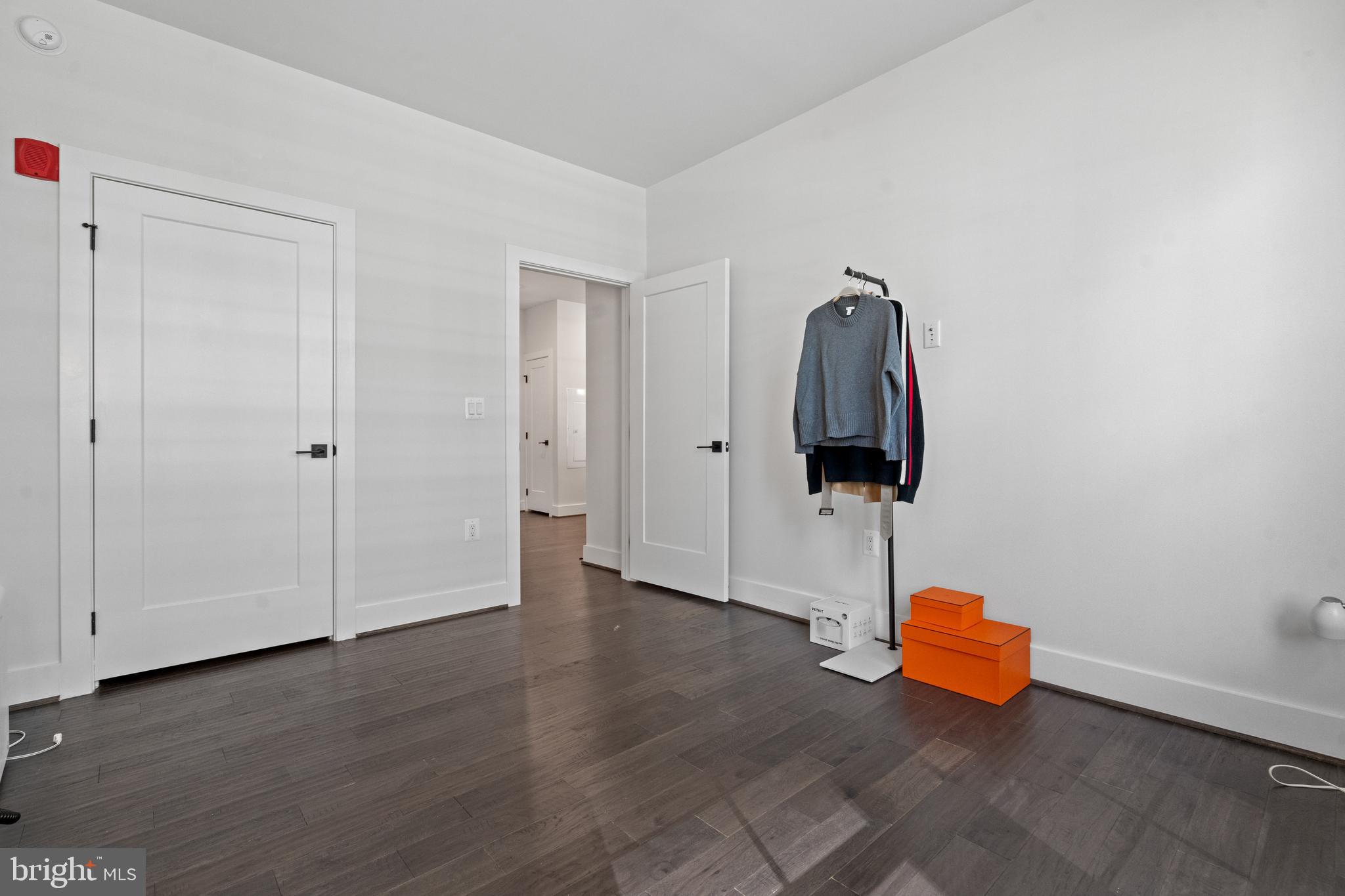 KEY AND NASH - Residential