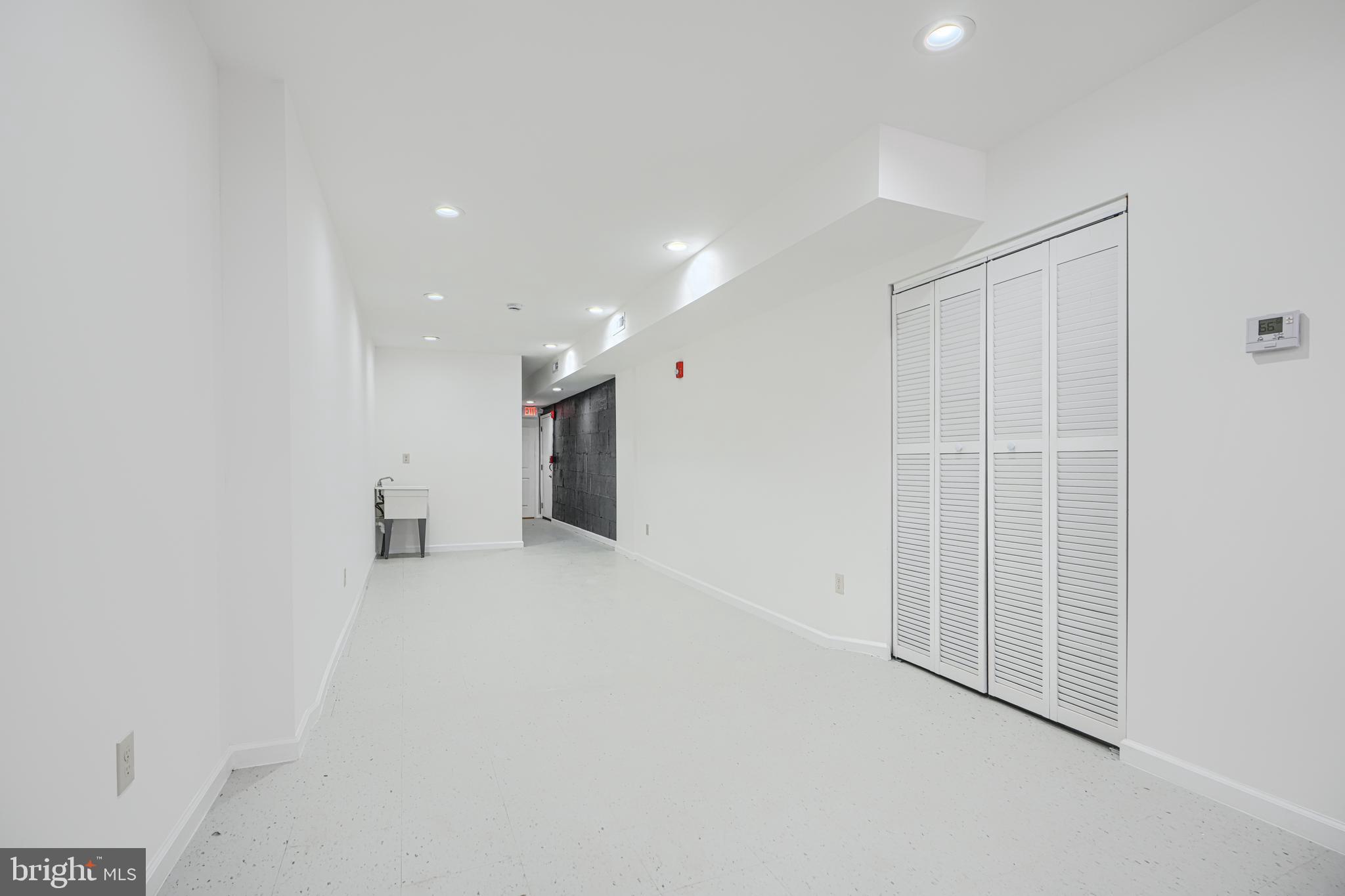 HOLLINS MARKET - Commercial Sale