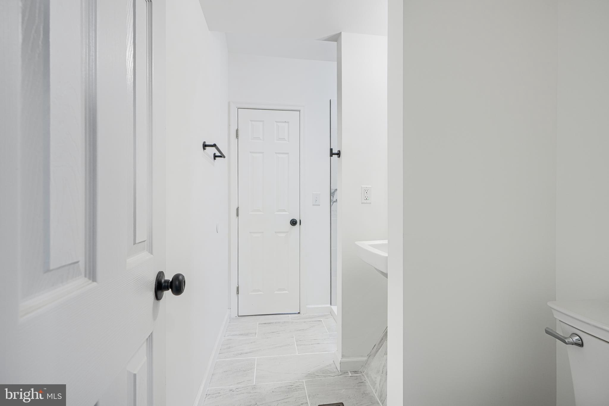 HOLLINS MARKET - Commercial Sale