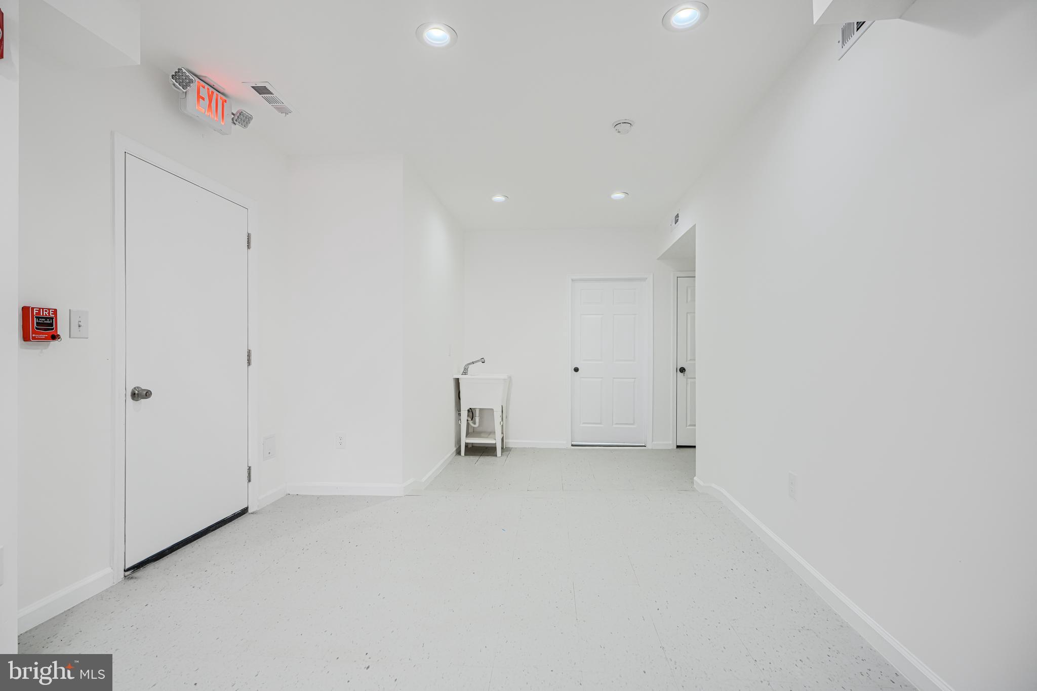 HOLLINS MARKET - Commercial Sale