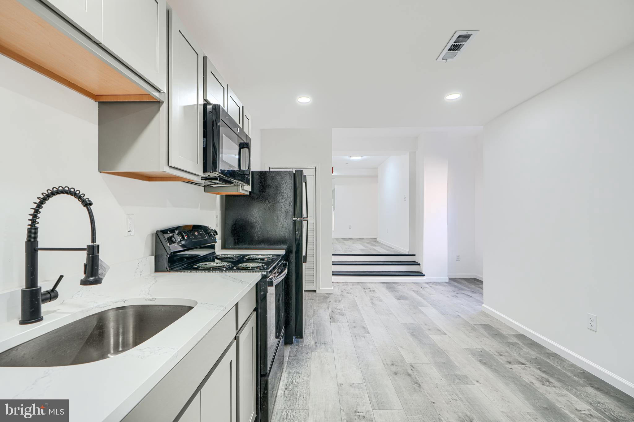 HOLLINS MARKET - Commercial Sale