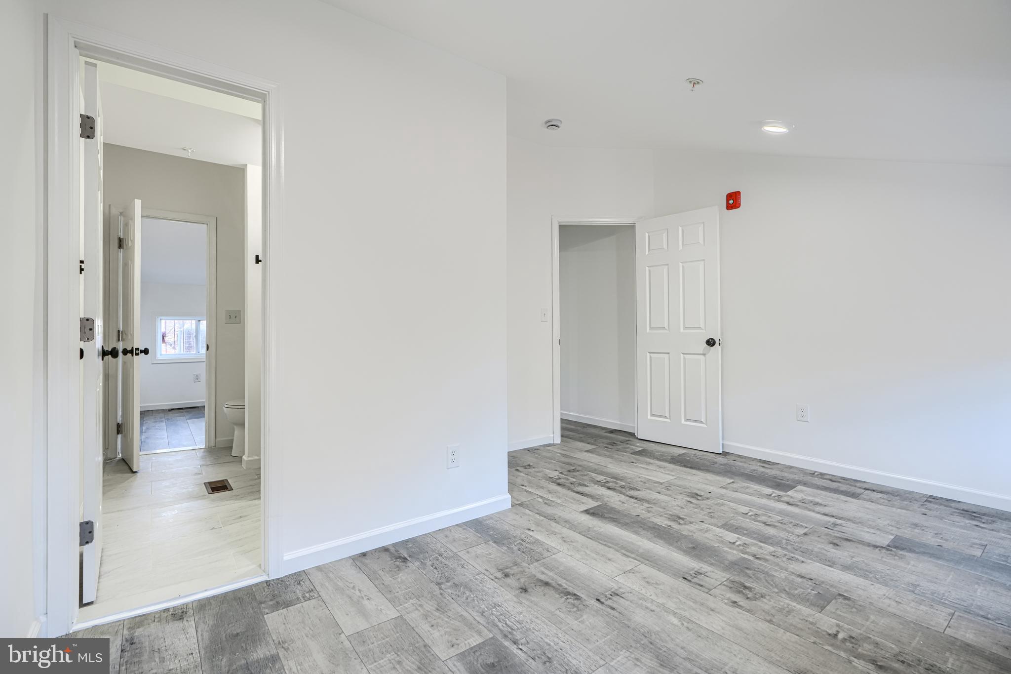 HOLLINS MARKET - Commercial Sale