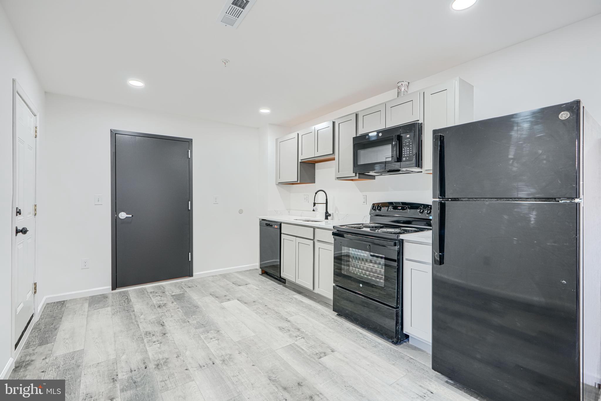 HOLLINS MARKET - Commercial Sale