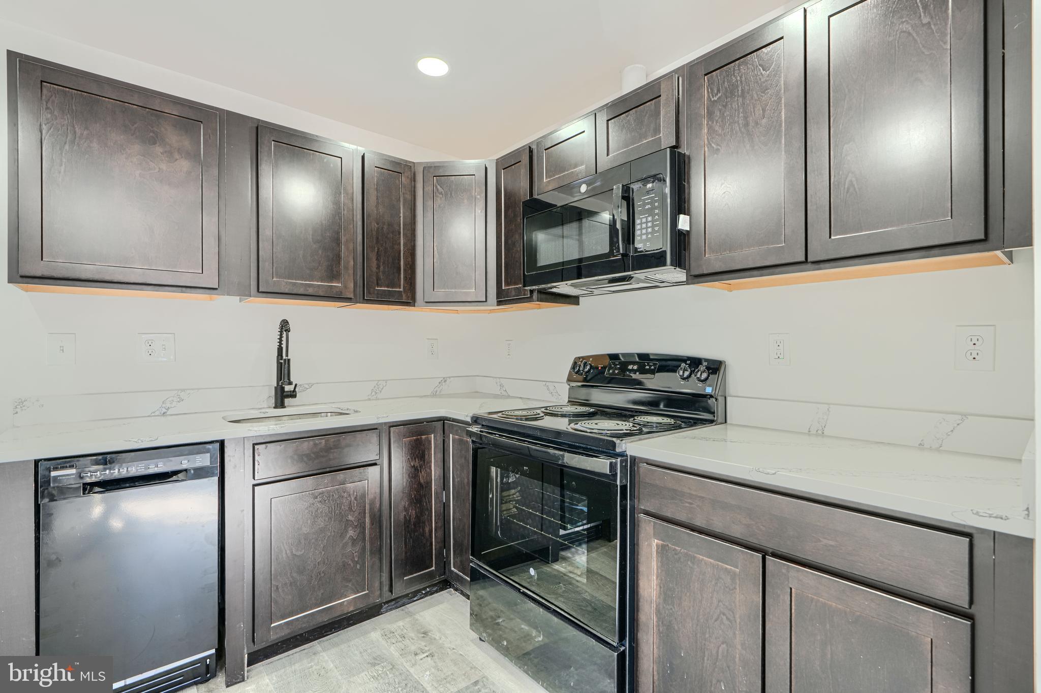 HOLLINS MARKET - Commercial Sale