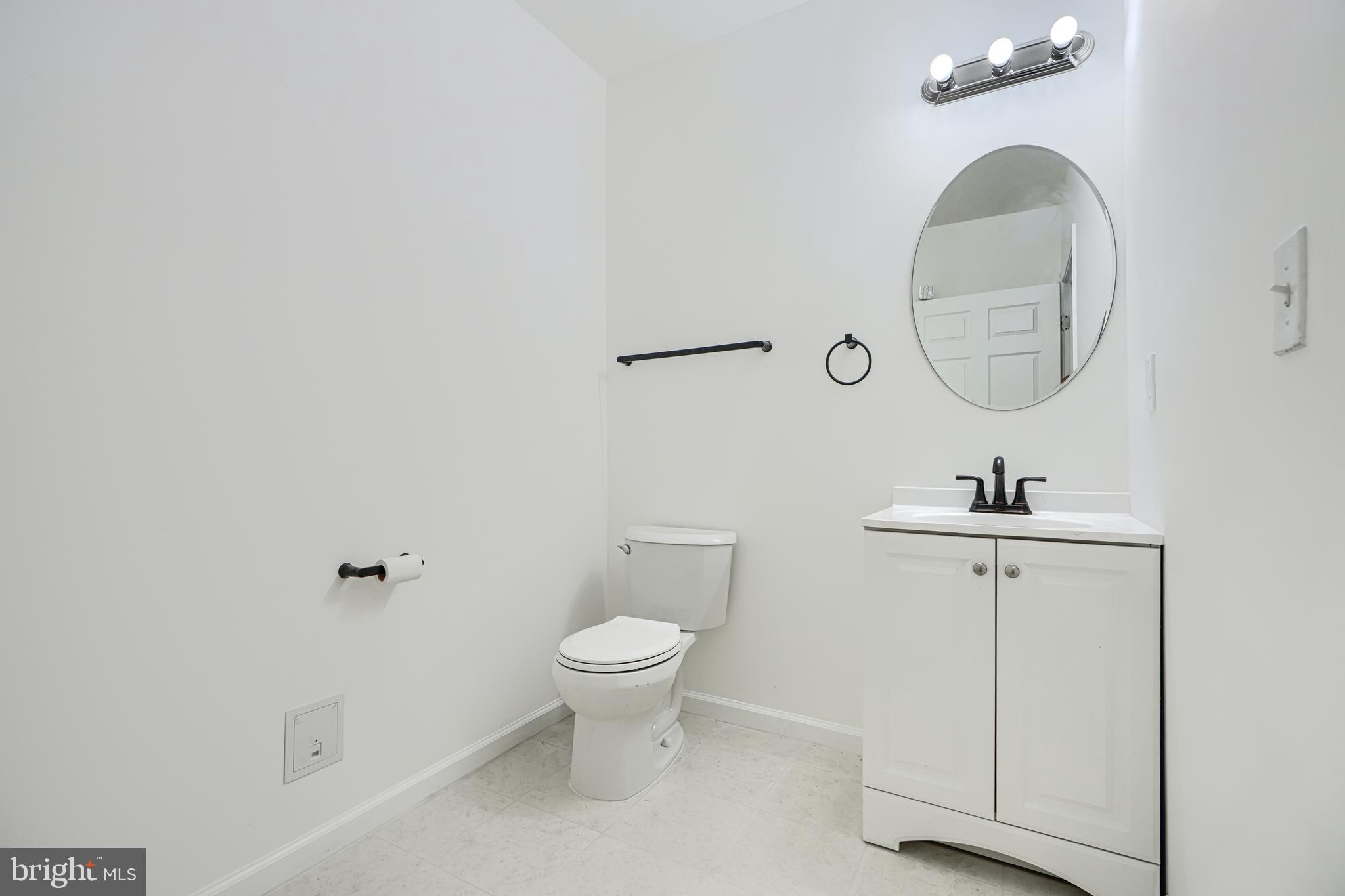 HOLLINS MARKET - Commercial Sale