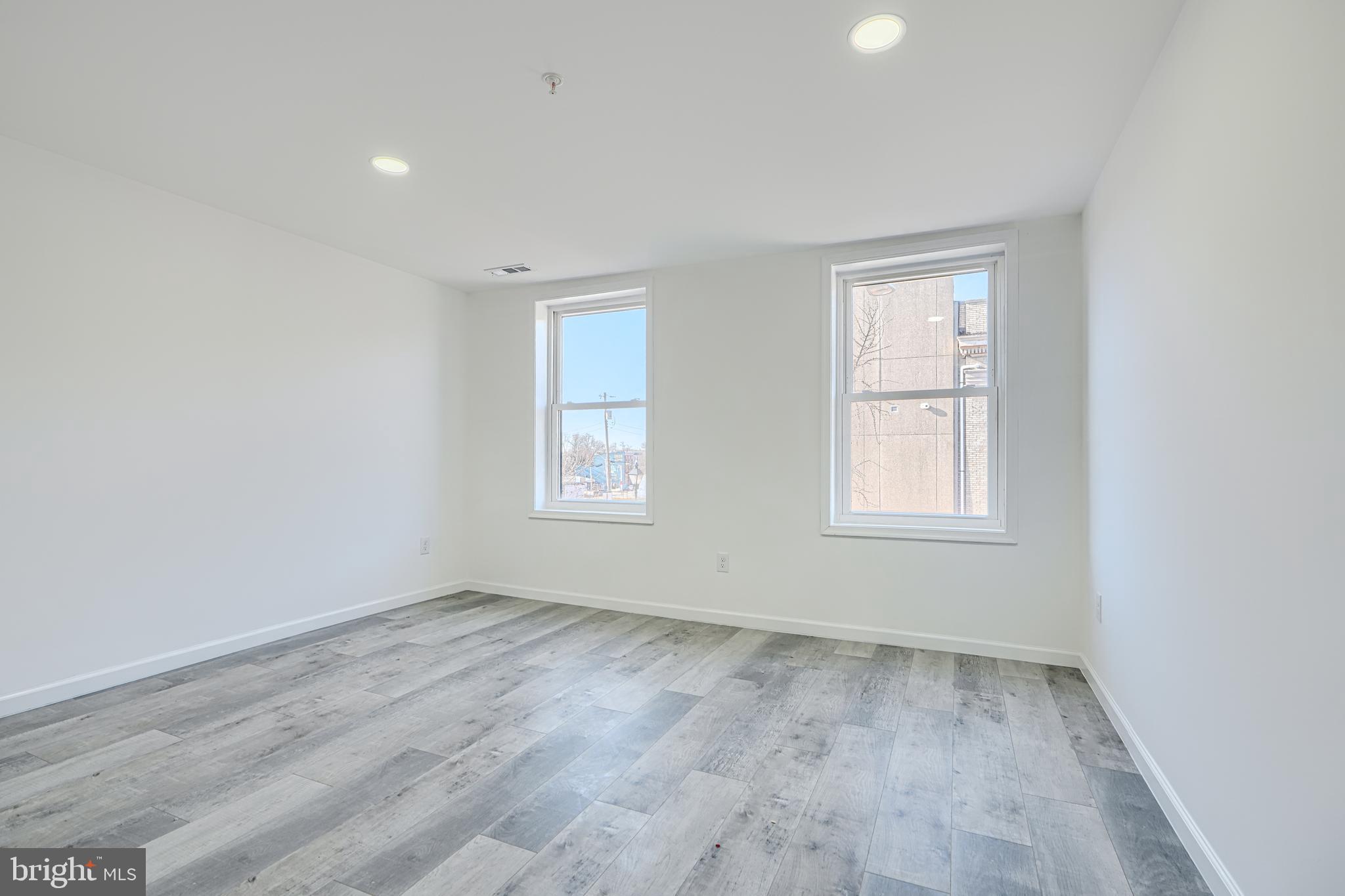 HOLLINS MARKET - Commercial Sale