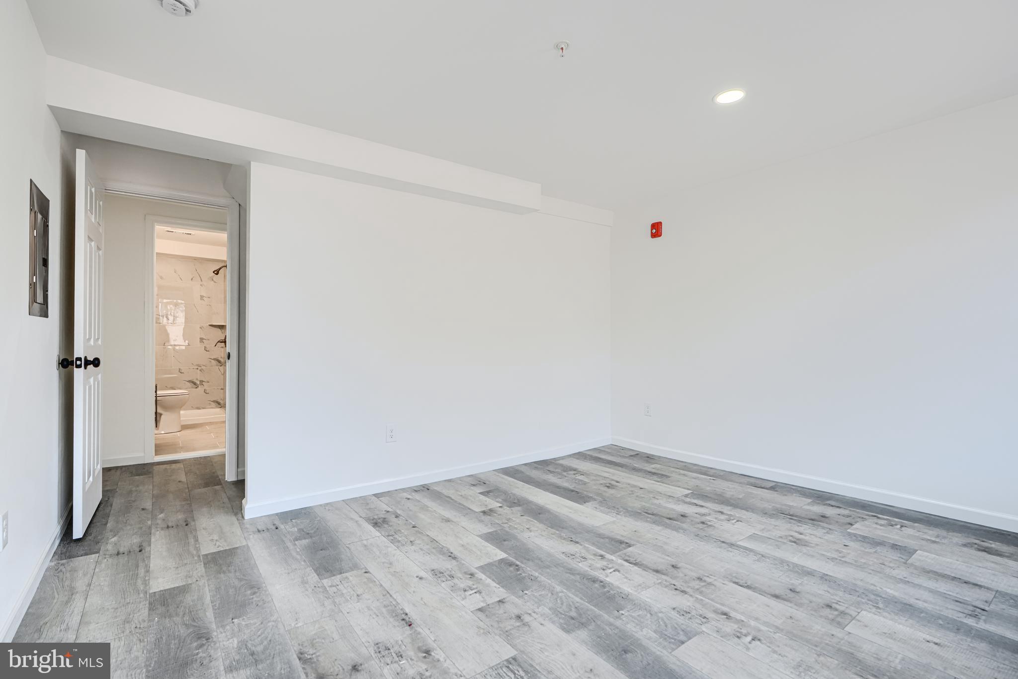 HOLLINS MARKET - Commercial Sale