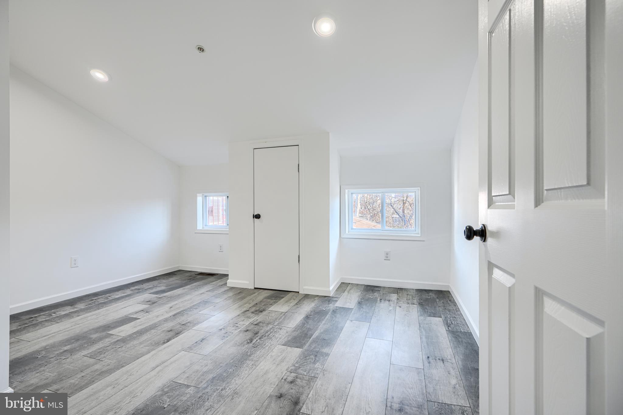 HOLLINS MARKET - Commercial Sale