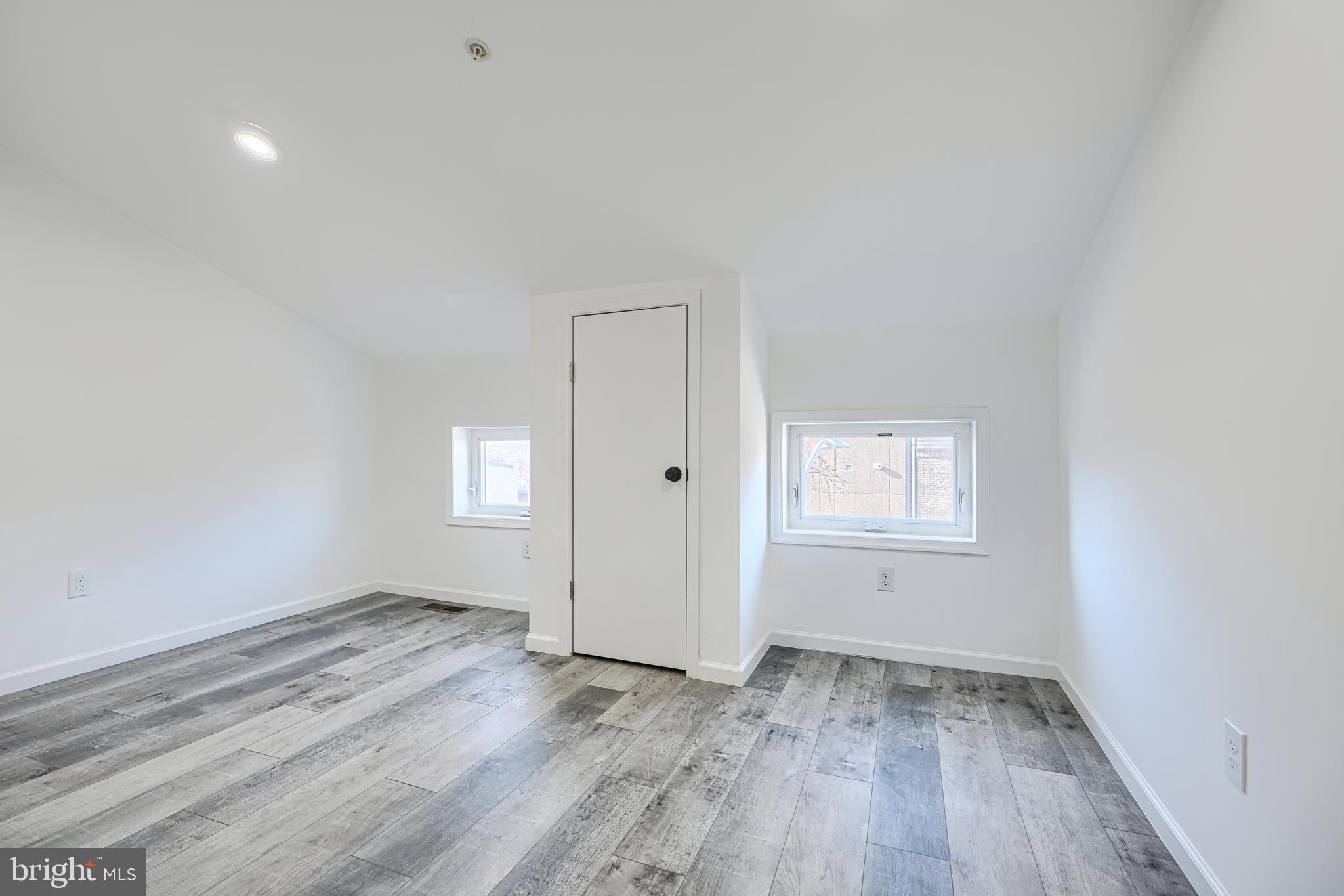 HOLLINS MARKET - Commercial Sale