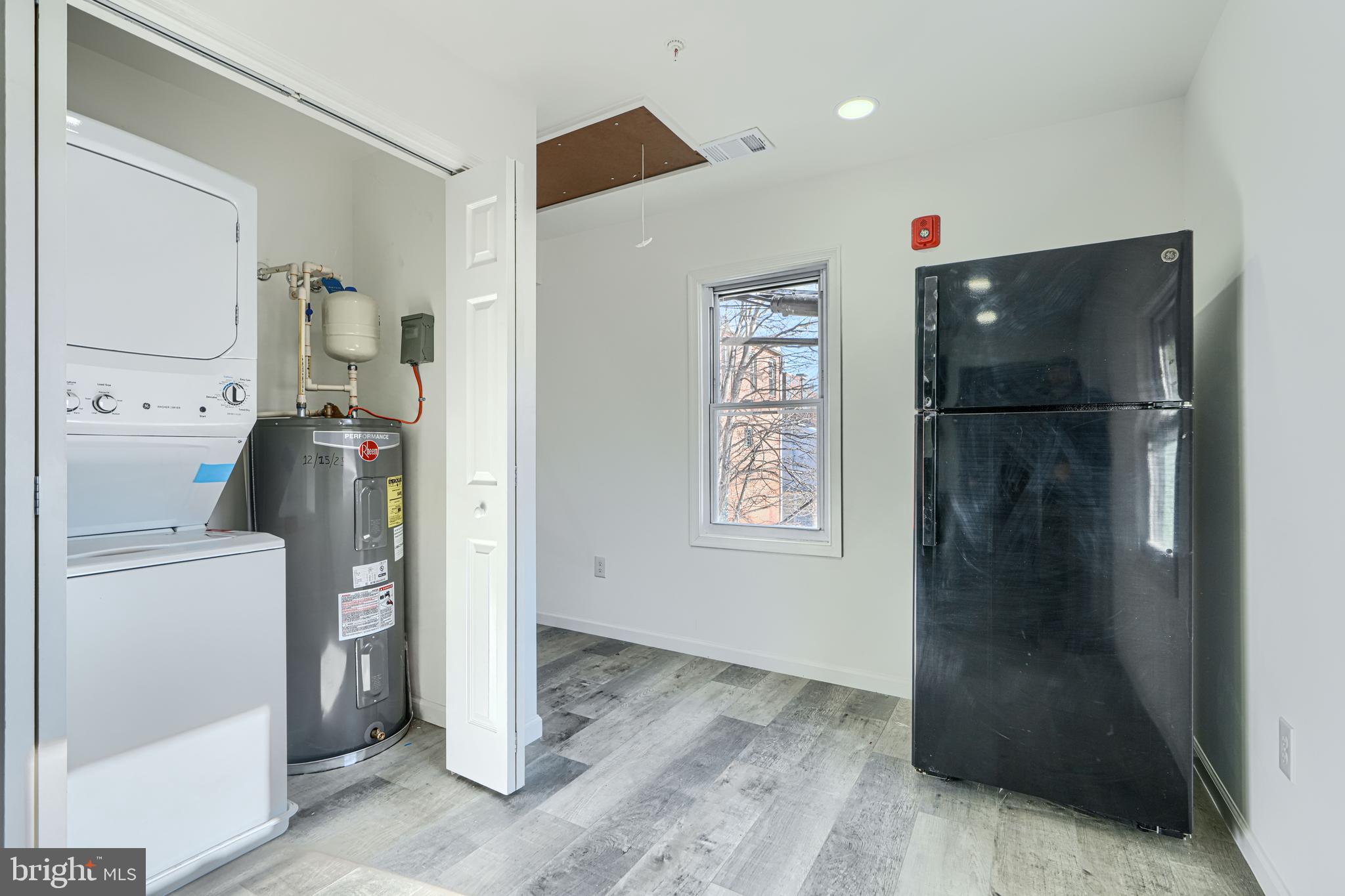 HOLLINS MARKET - Commercial Sale