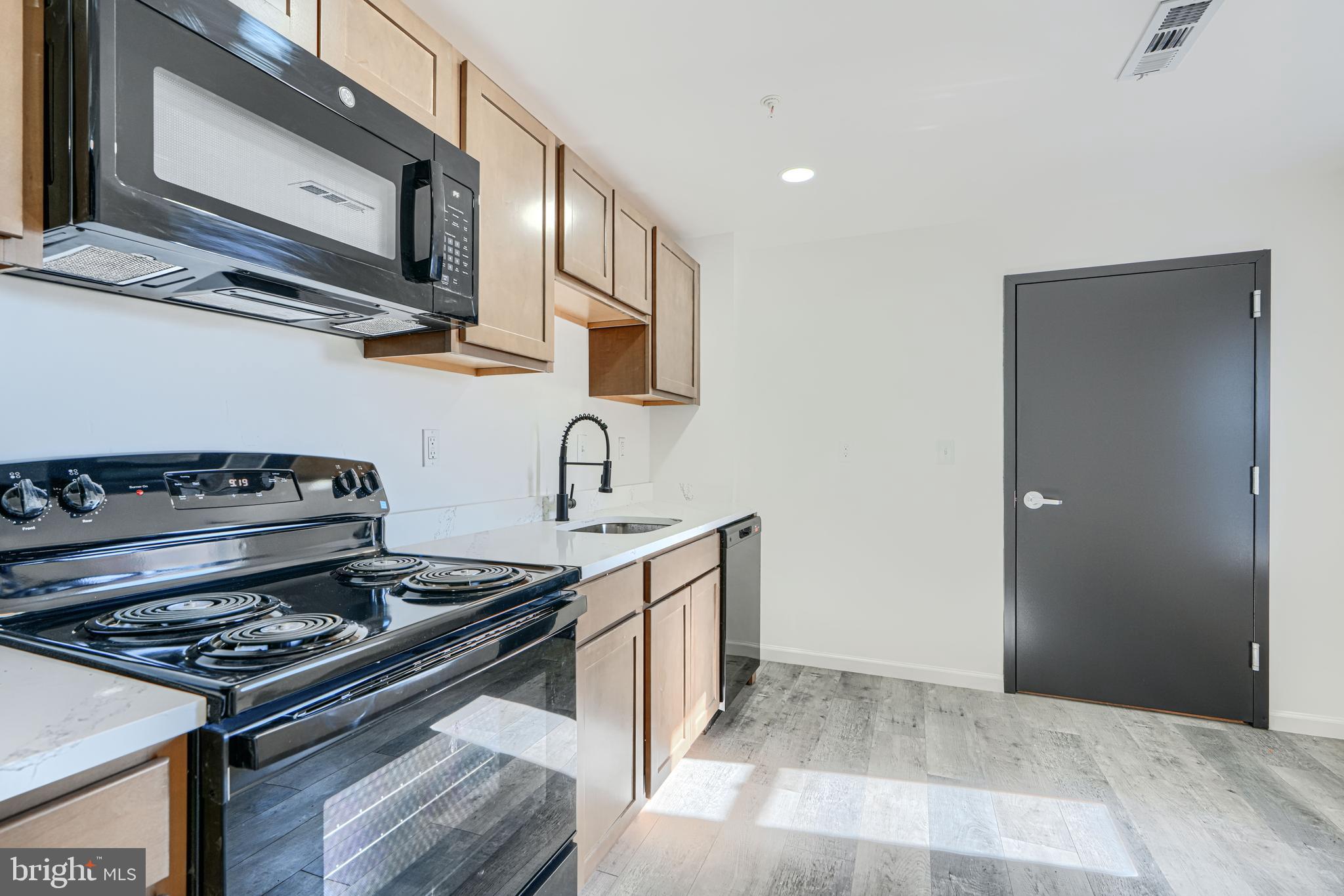 HOLLINS MARKET - Commercial Sale