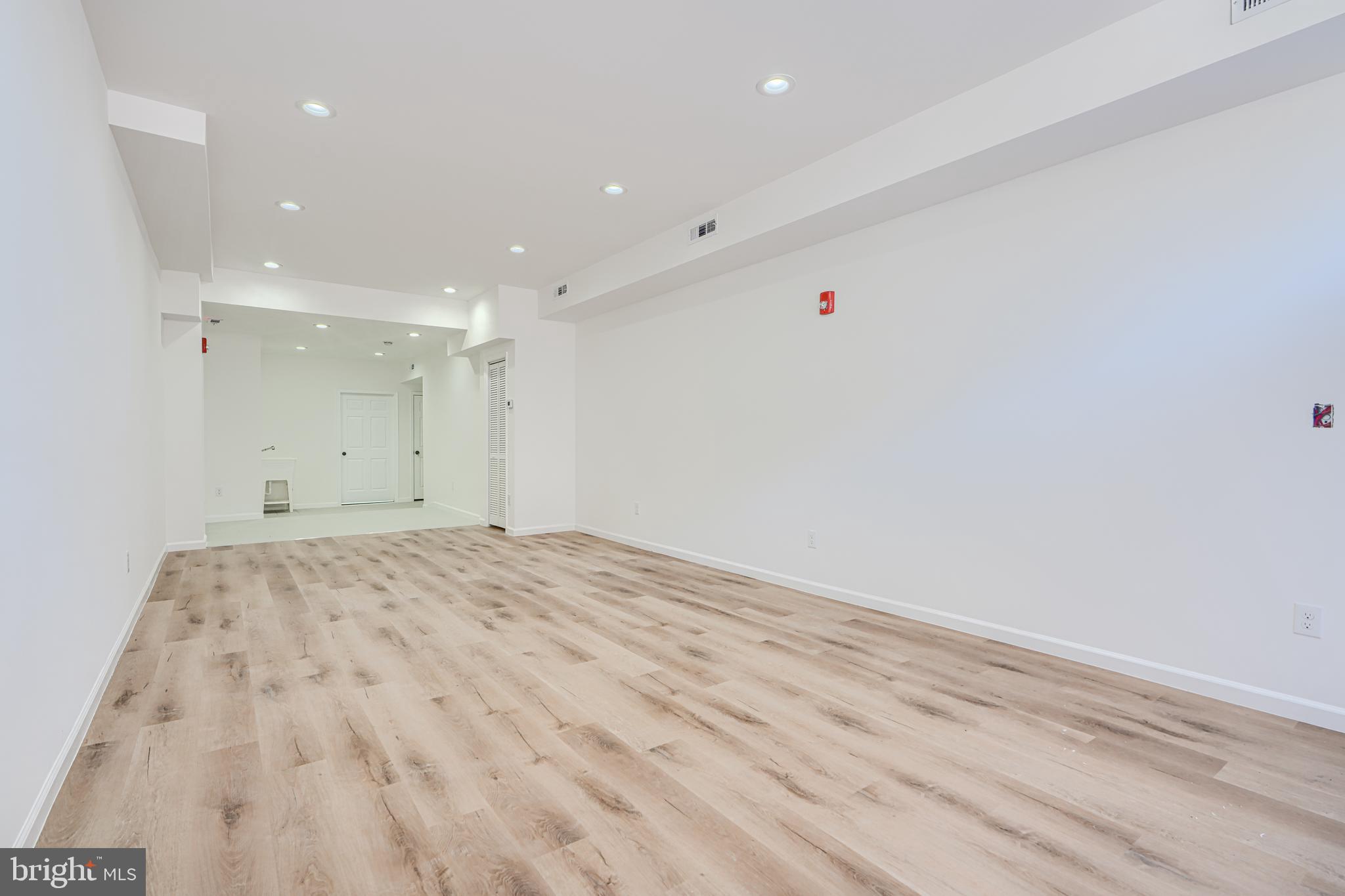 HOLLINS MARKET - Commercial Sale