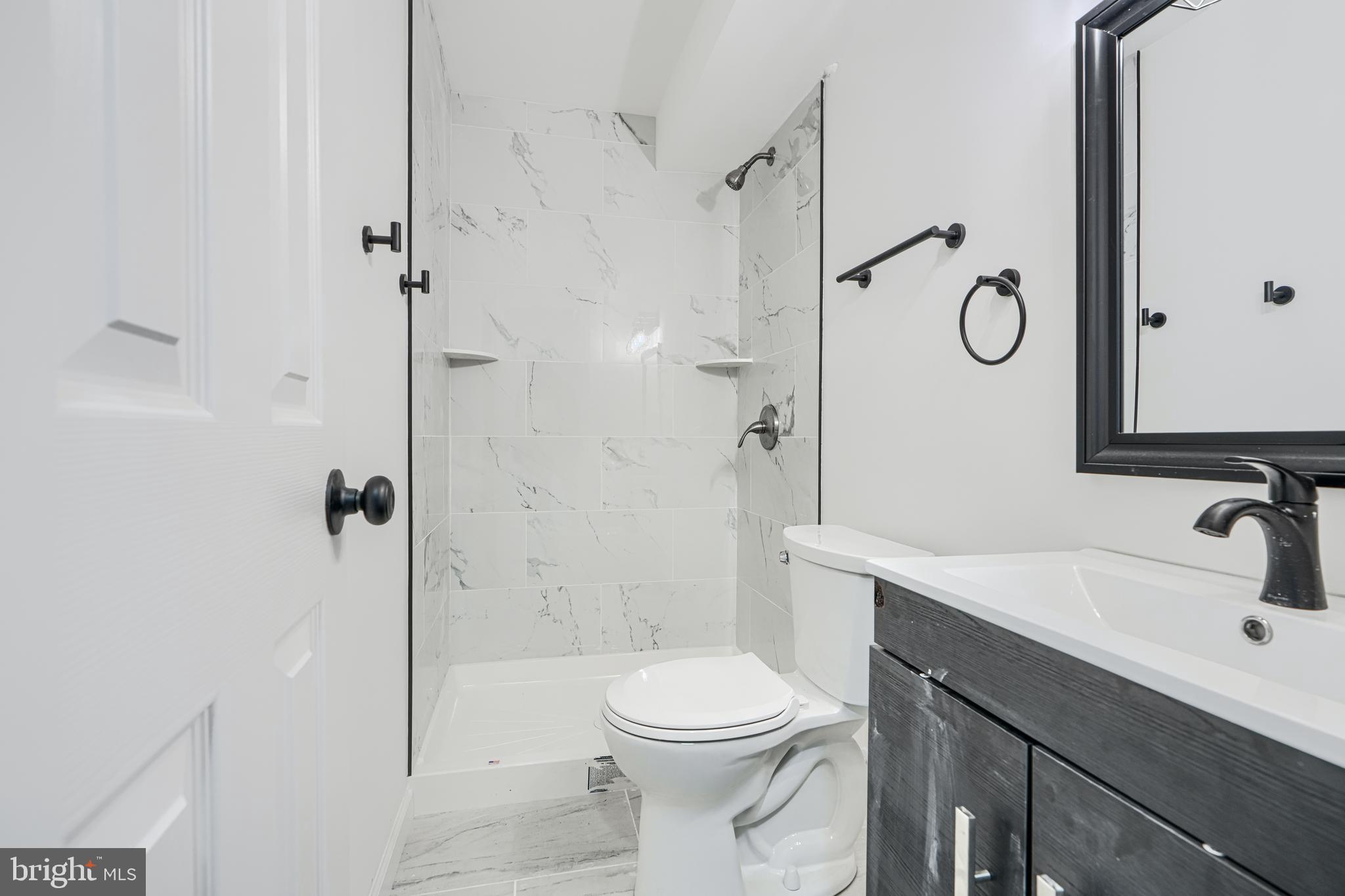 HOLLINS MARKET - Commercial Sale