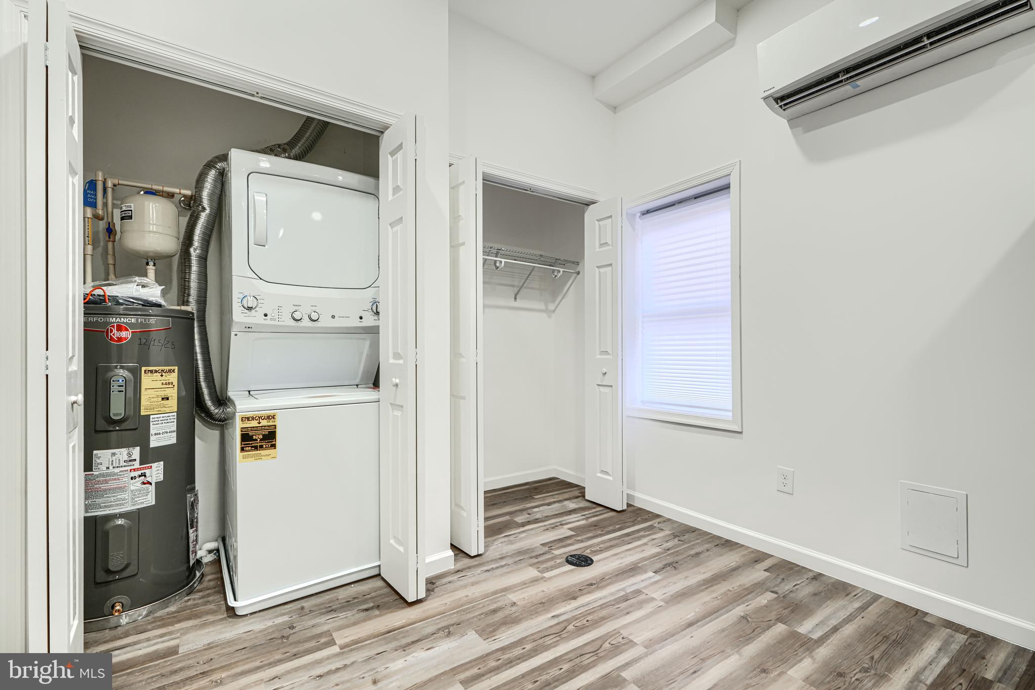 HOLLINS MARKET - Commercial Sale