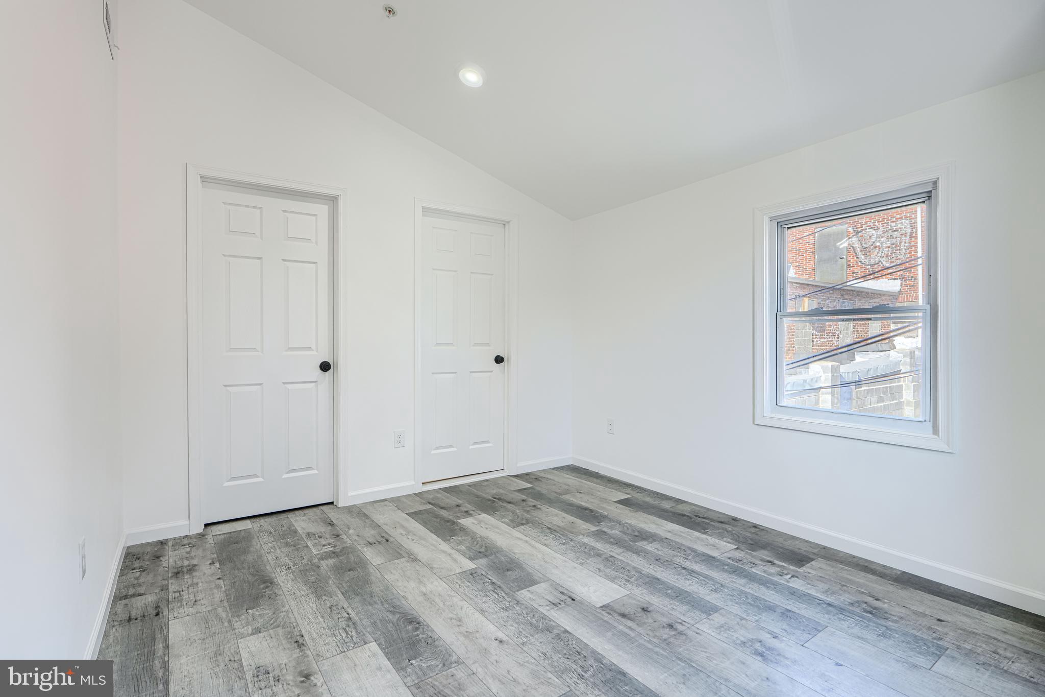 HOLLINS MARKET - Commercial Sale