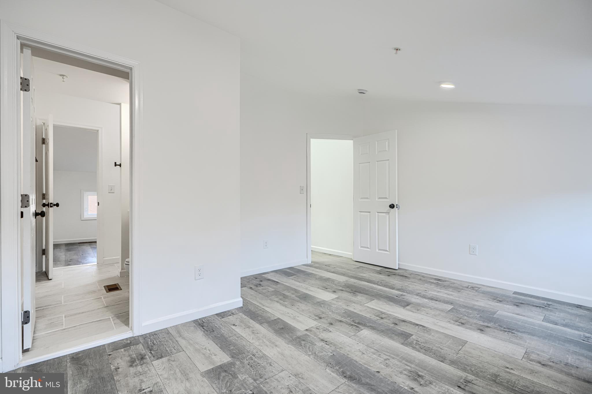 HOLLINS MARKET - Commercial Sale