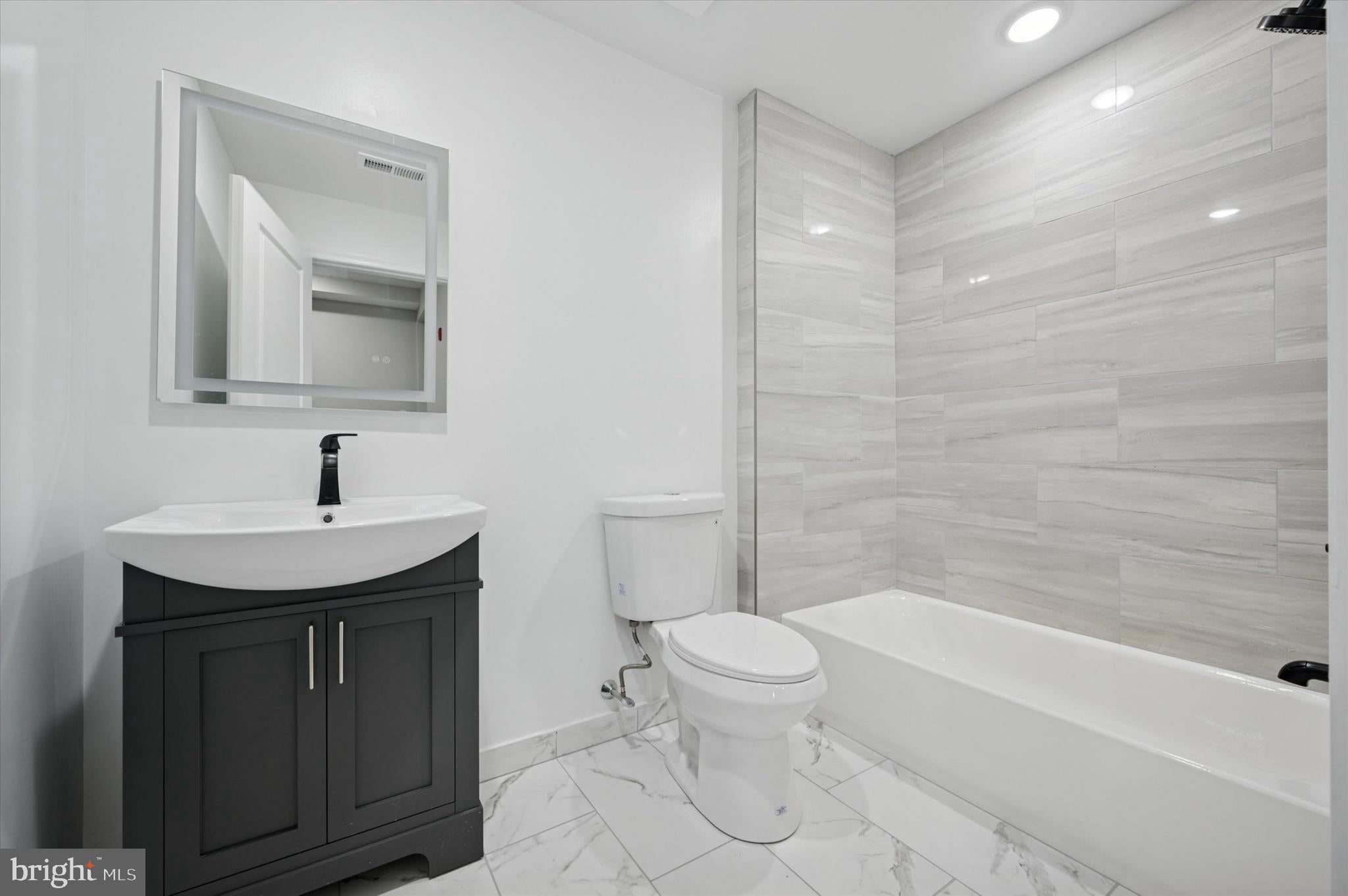 103 N 63RD 2