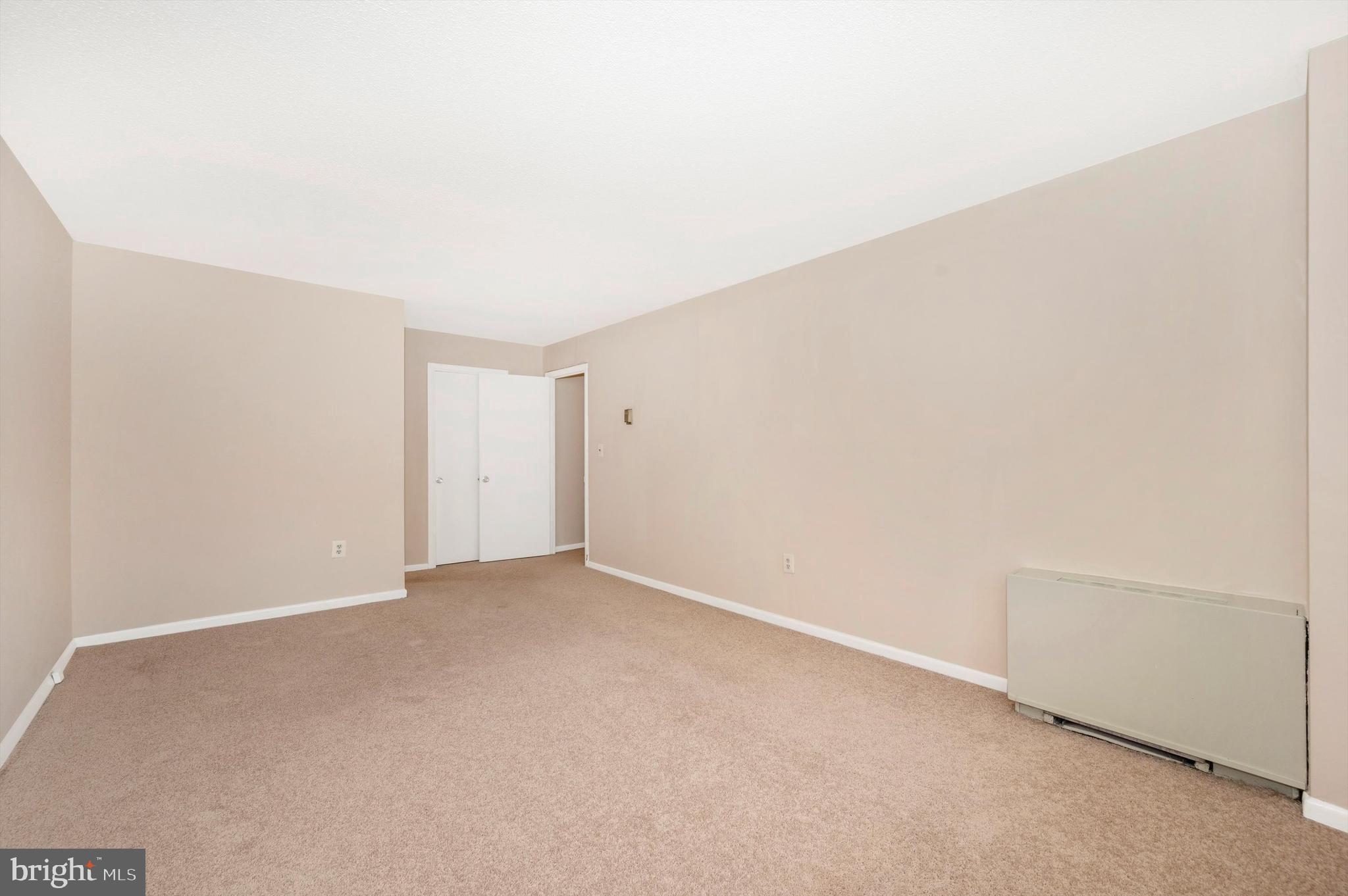 LAKESIDE TERRACE - Residential