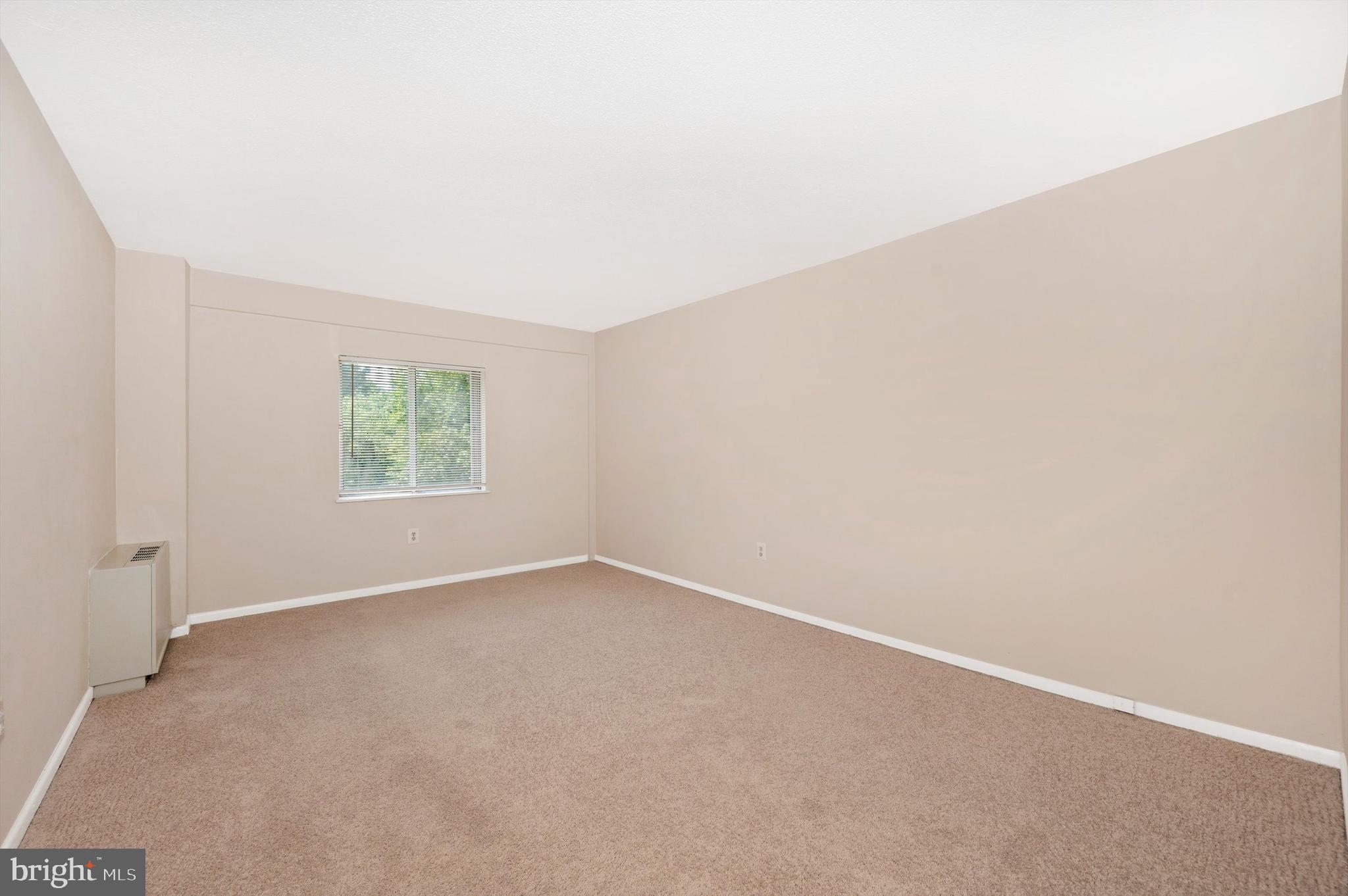 LAKESIDE TERRACE - Residential