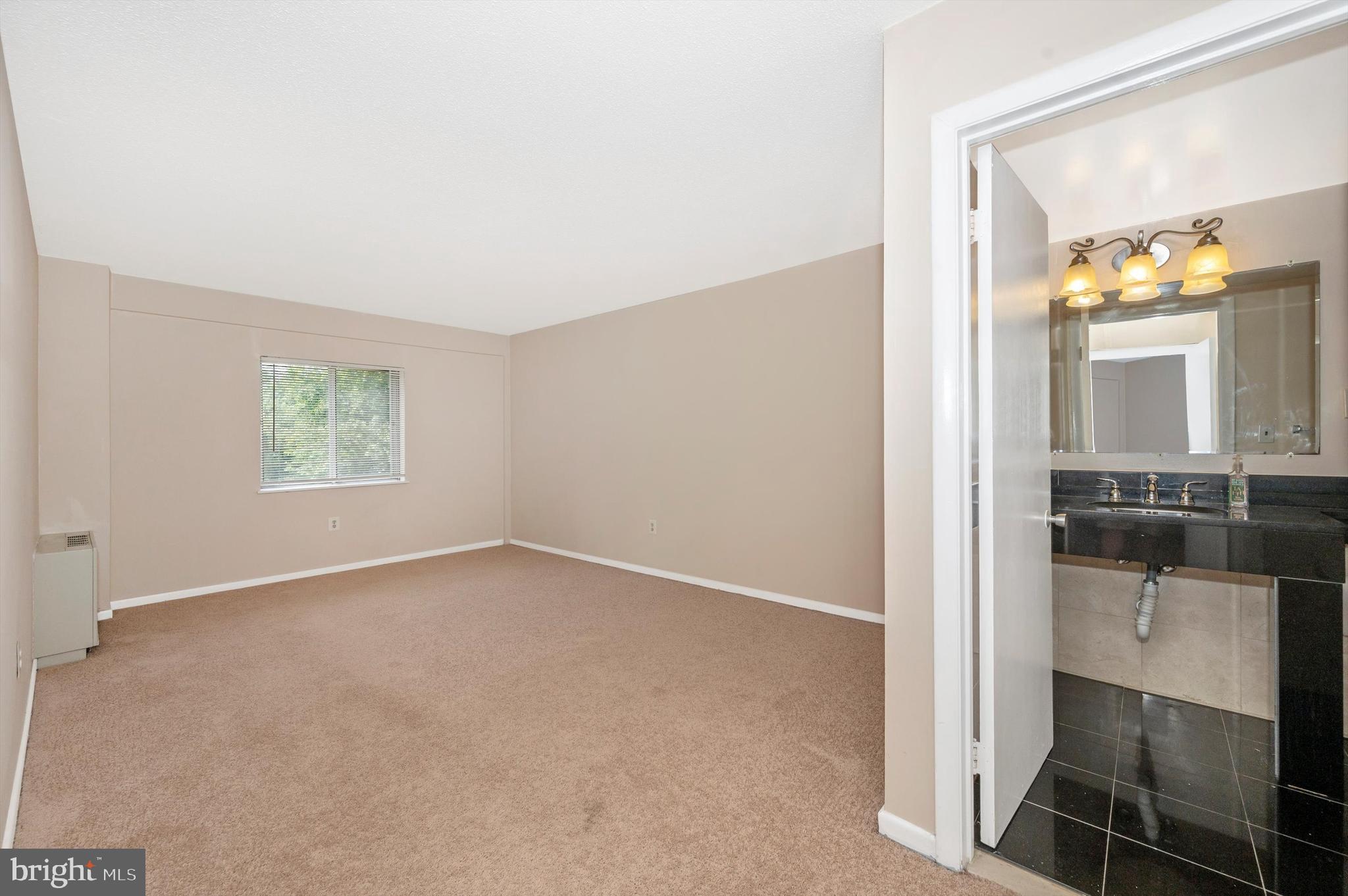 LAKESIDE TERRACE - Residential