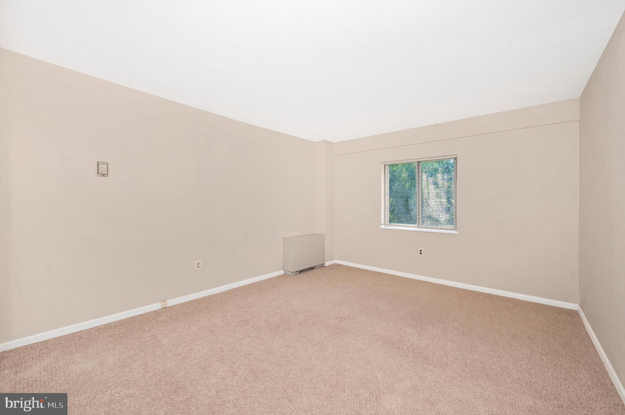 LAKESIDE TERRACE - Residential