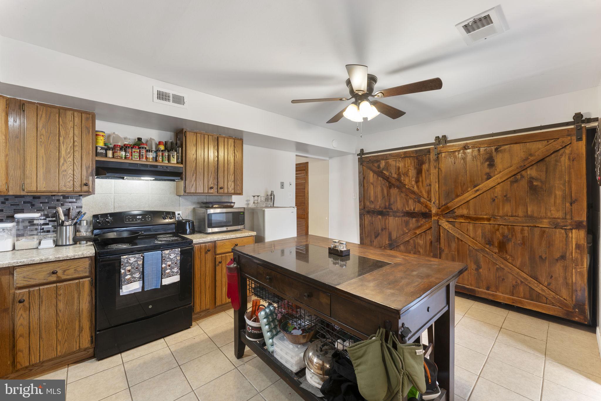 CEDAR GROVE ESTS - Residential