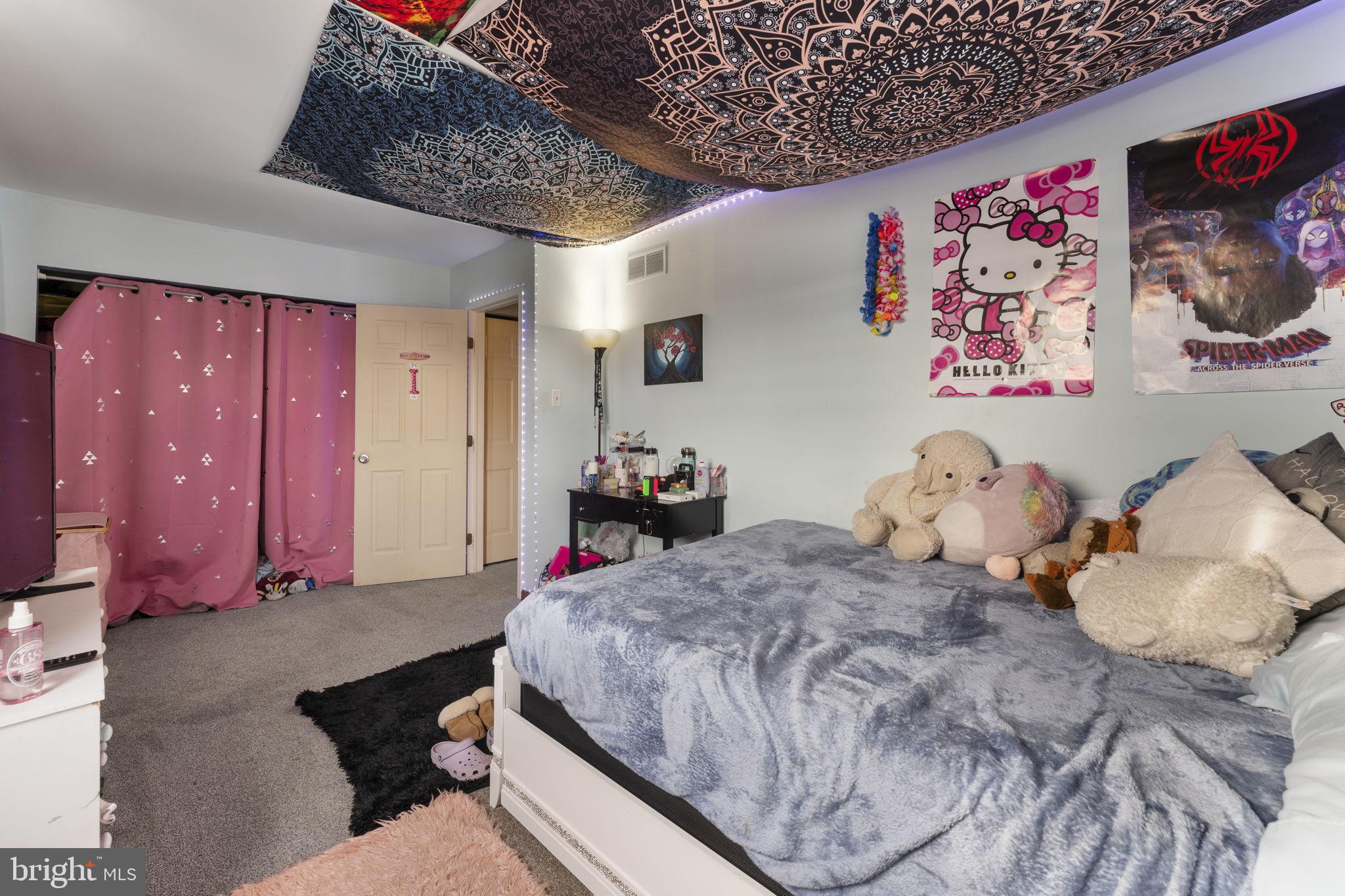 CEDAR GROVE ESTS - Residential