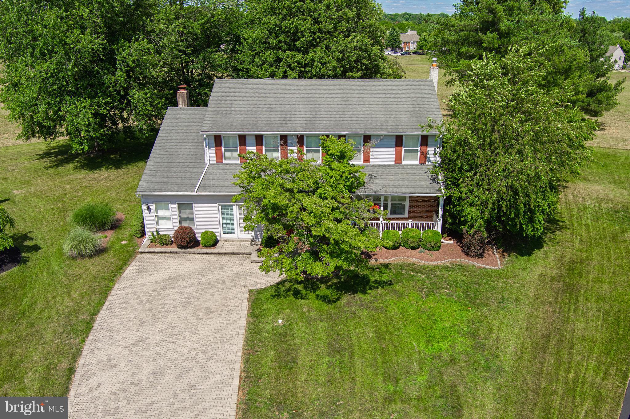 487 CAMBRIDGE LANE