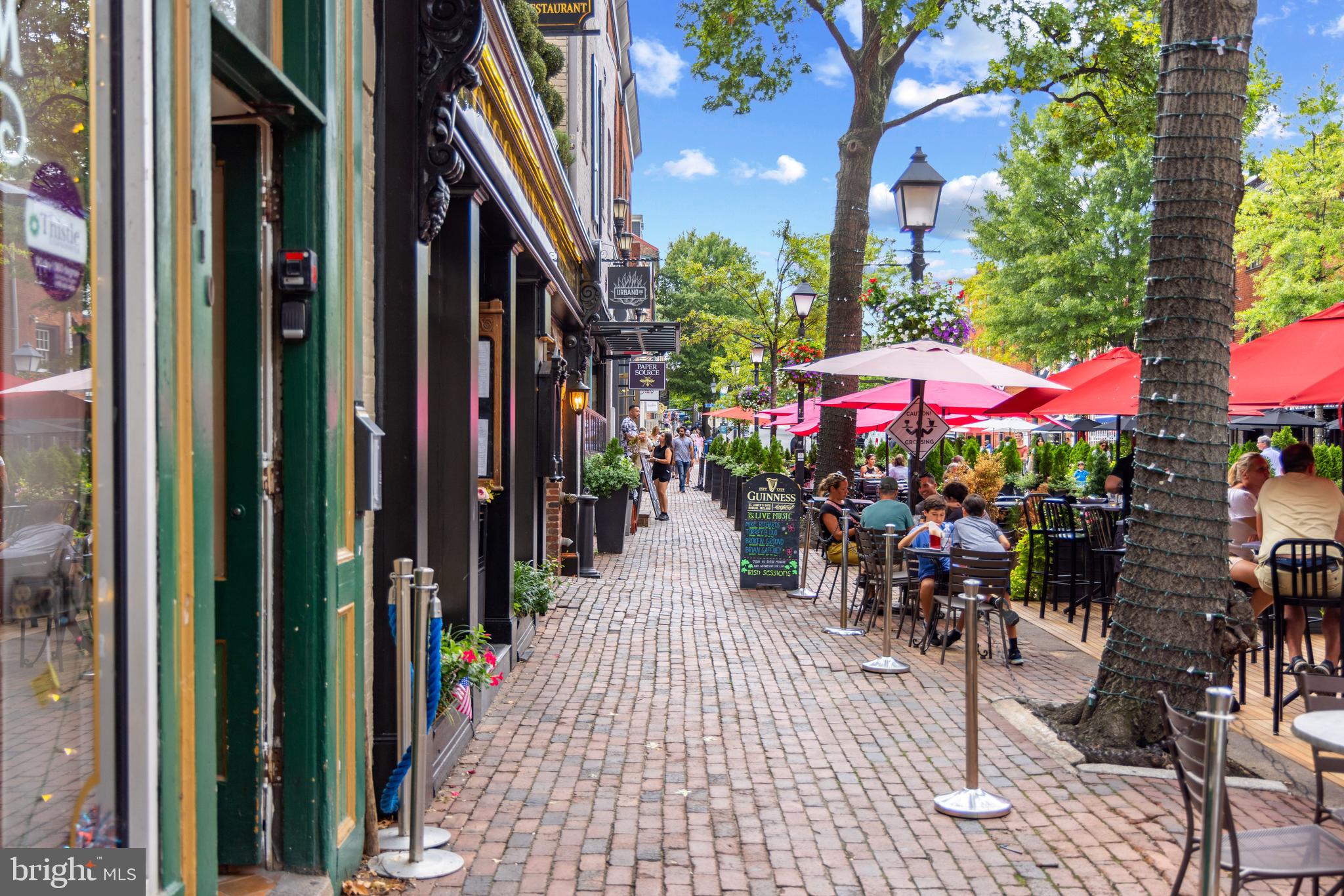 BROCKETTS CROSSING - Residential