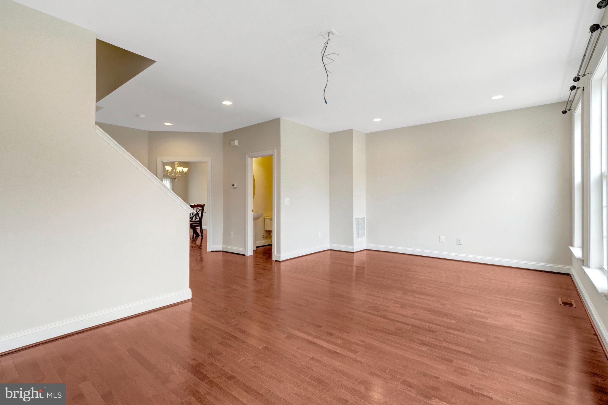 GRANT CORNER - Residential