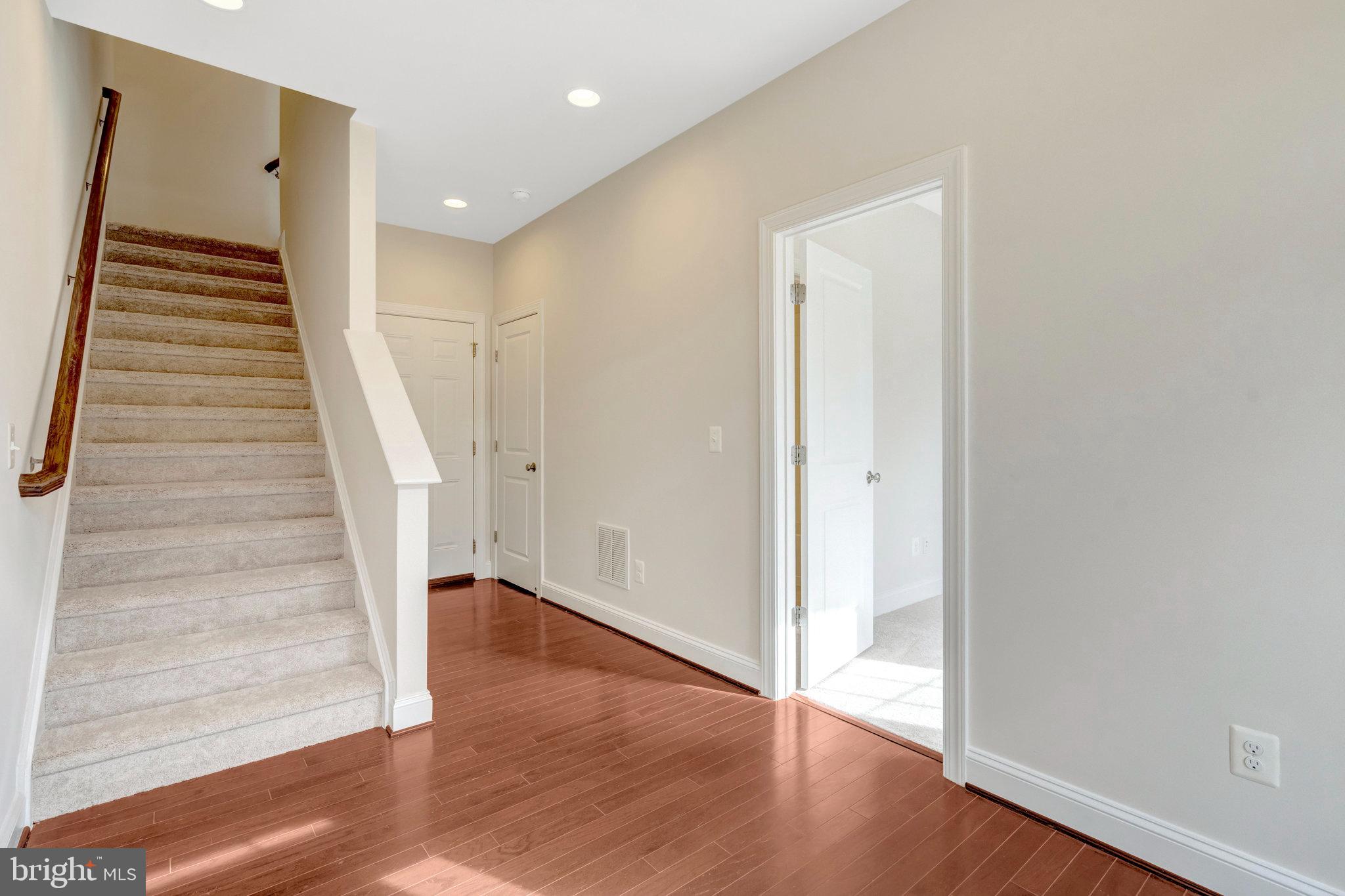 GRANT CORNER - Residential