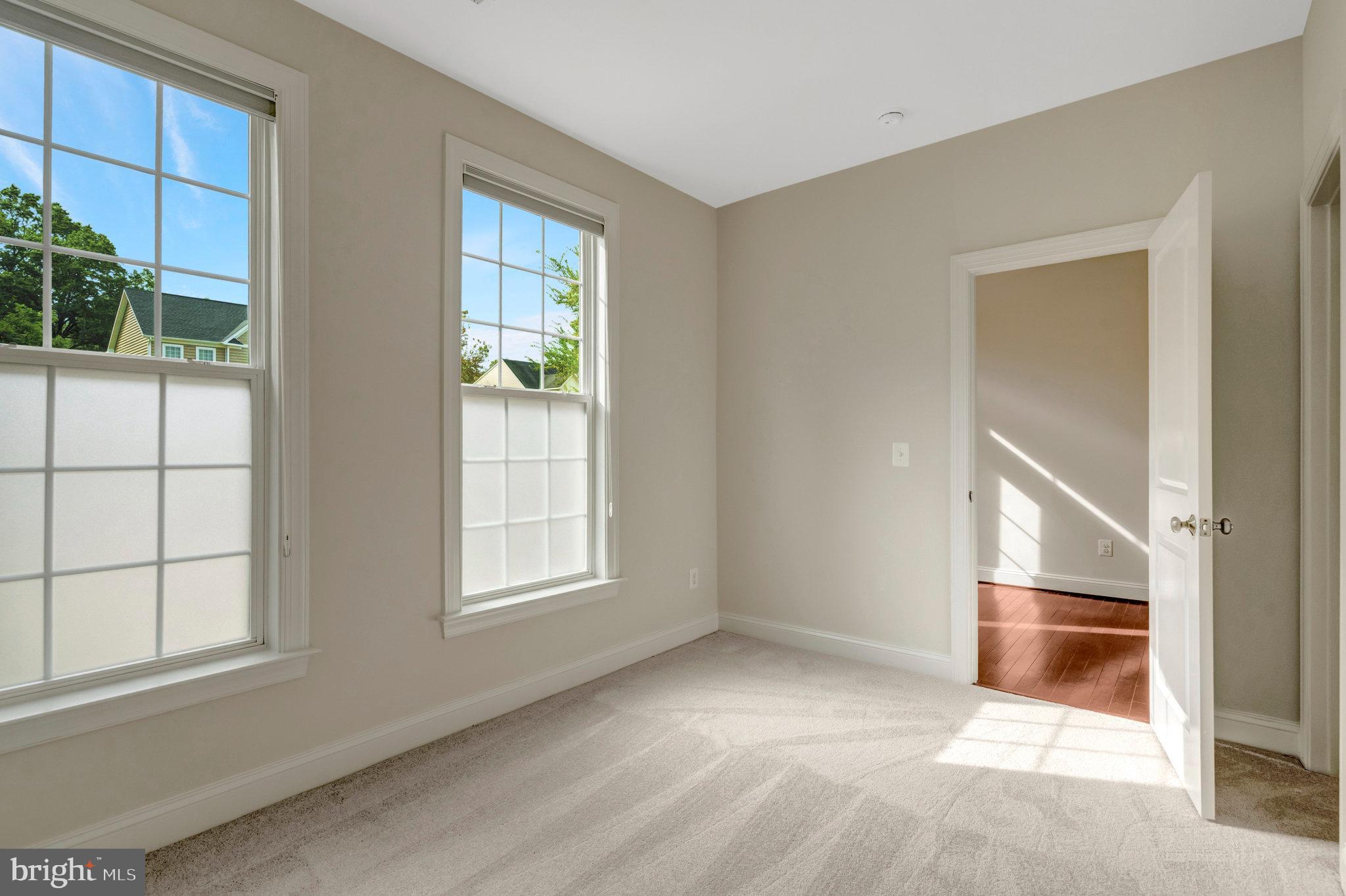 GRANT CORNER - Residential