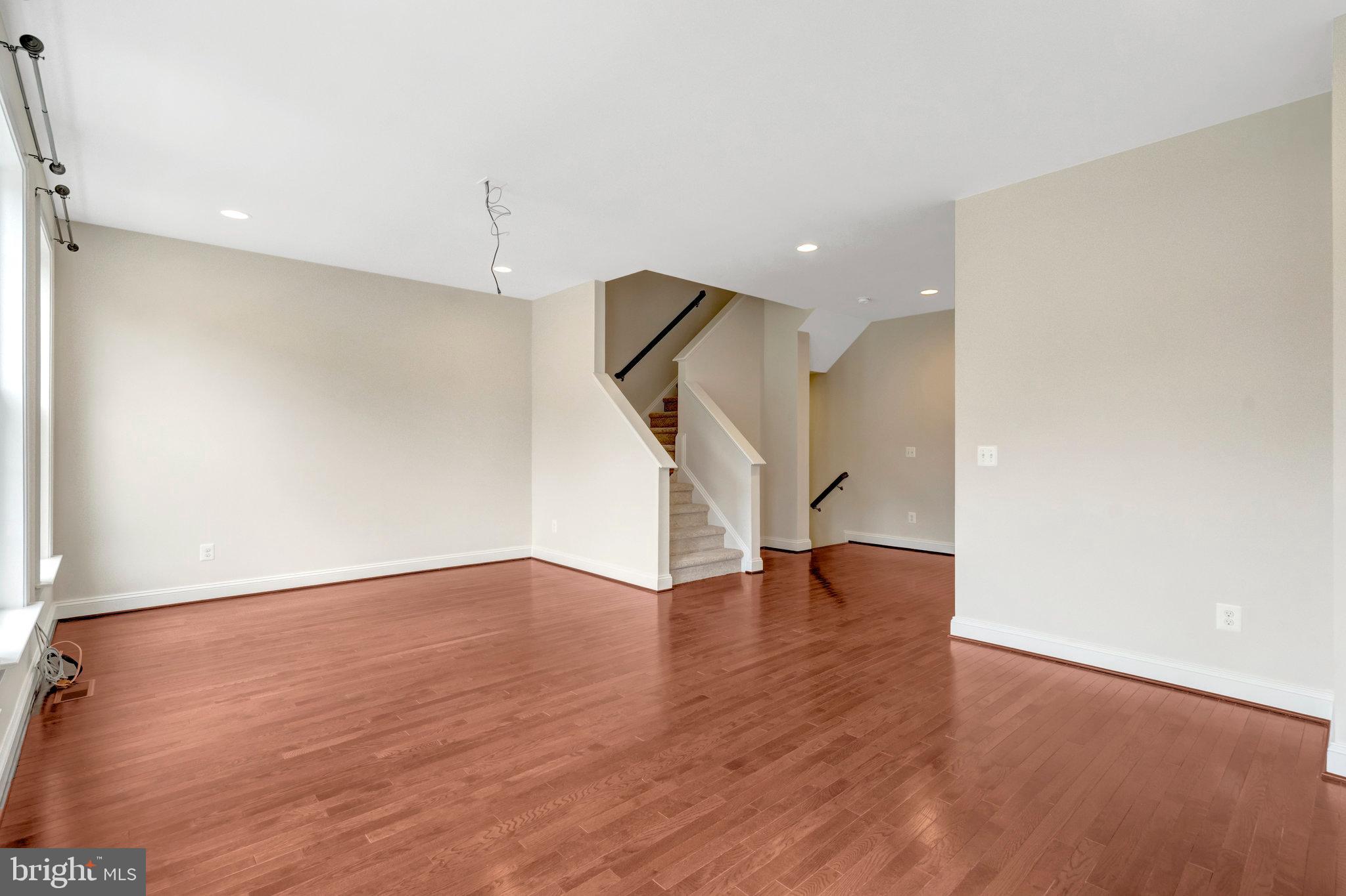 GRANT CORNER - Residential