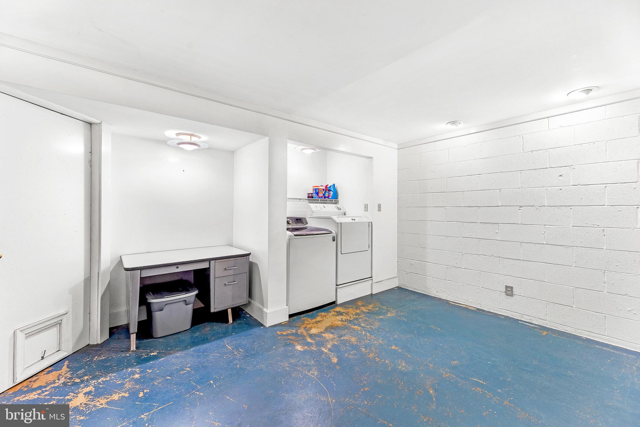 BRETON BAY ESTATES - Residential