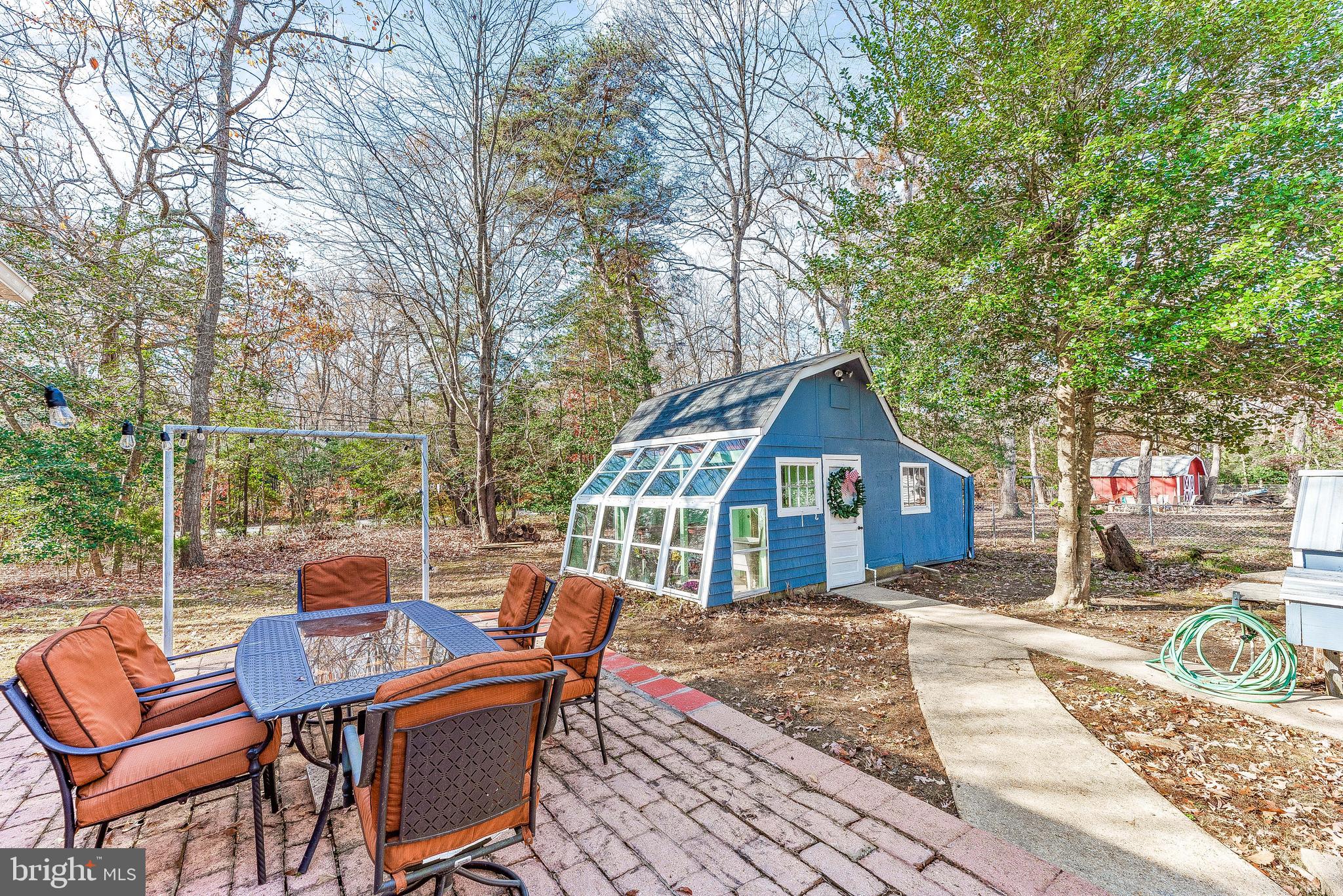 BRETON BAY ESTATES - Residential