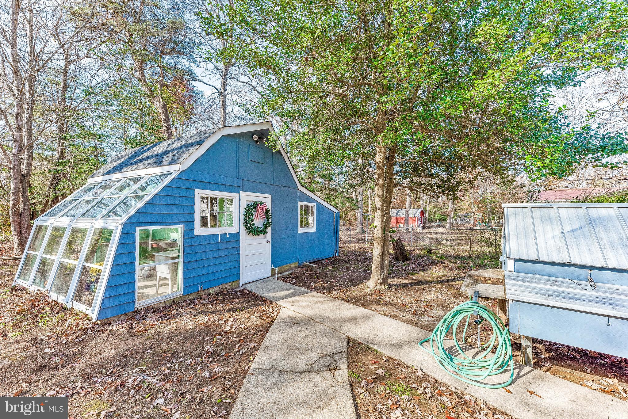 BRETON BAY ESTATES - Residential