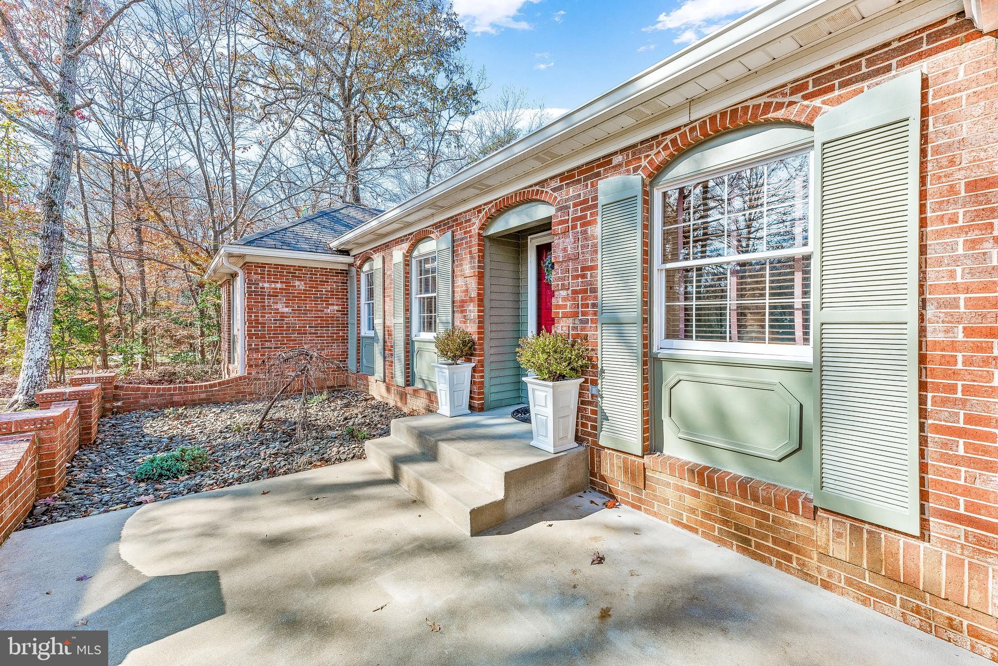 BRETON BAY ESTATES - Residential