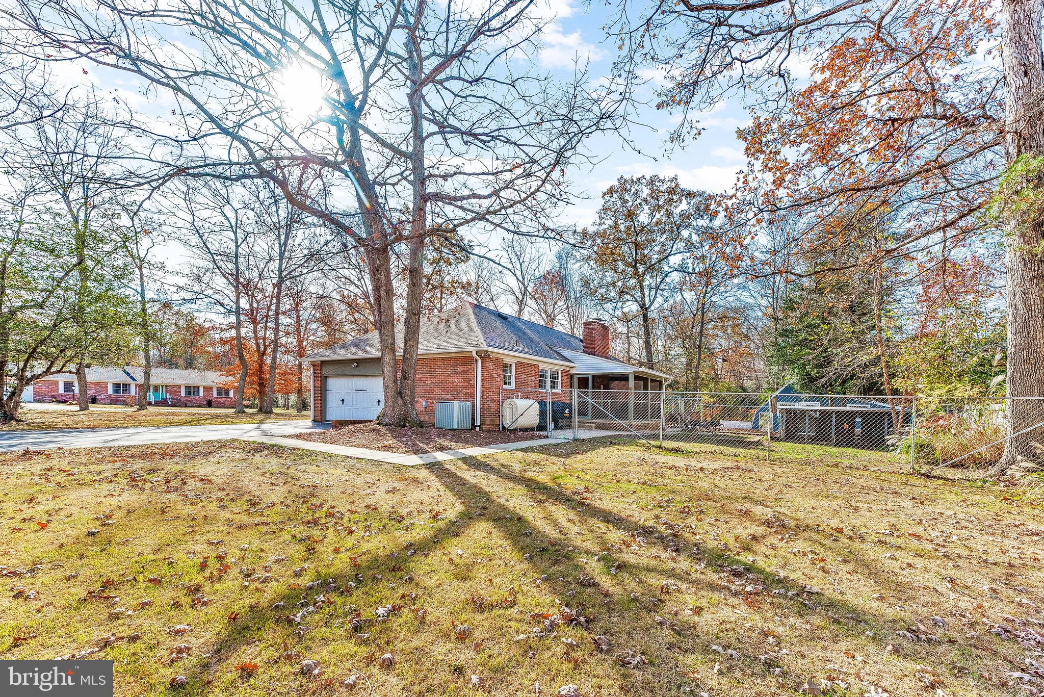 BRETON BAY ESTATES - Residential