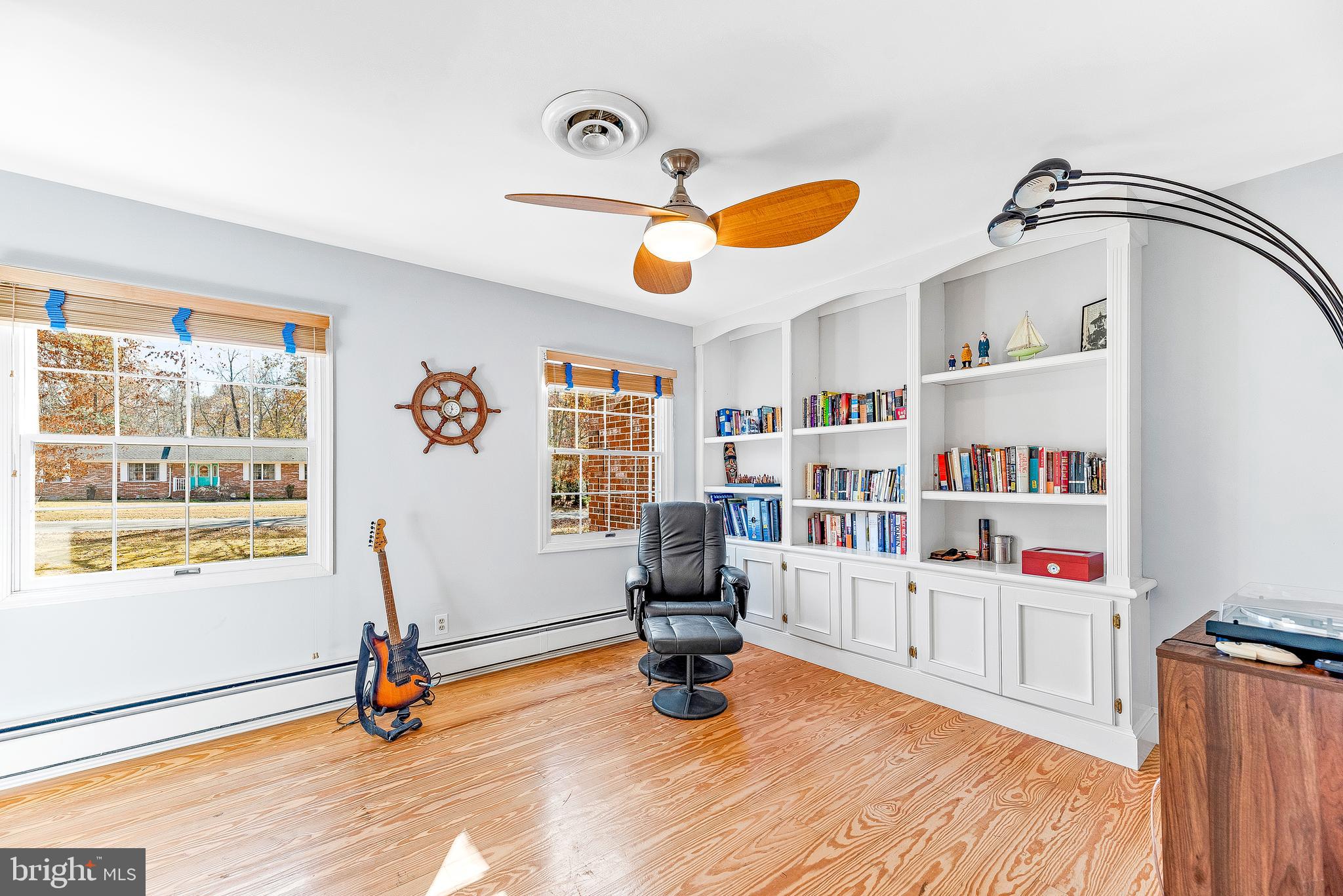 BRETON BAY ESTATES - Residential