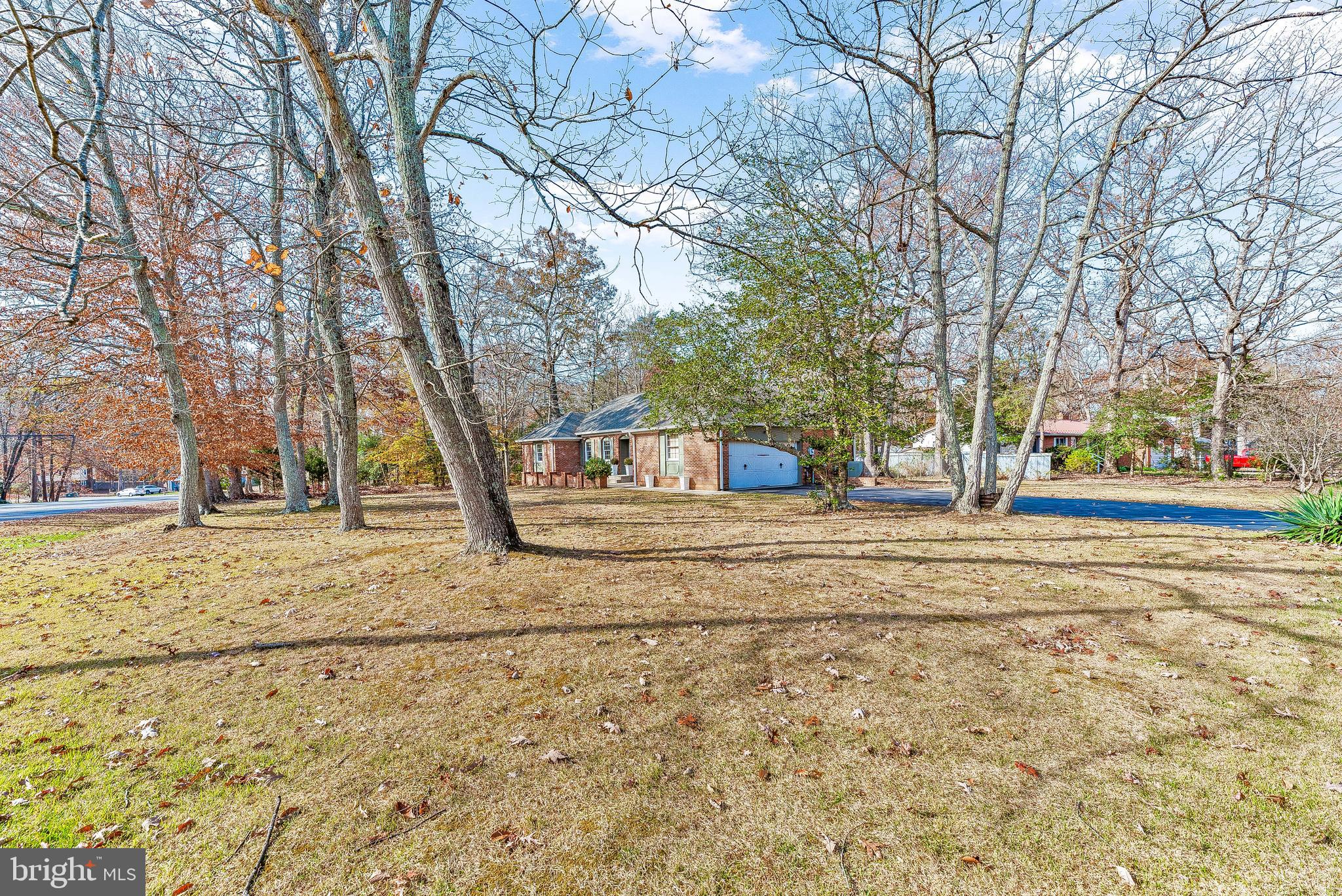 BRETON BAY ESTATES - Residential