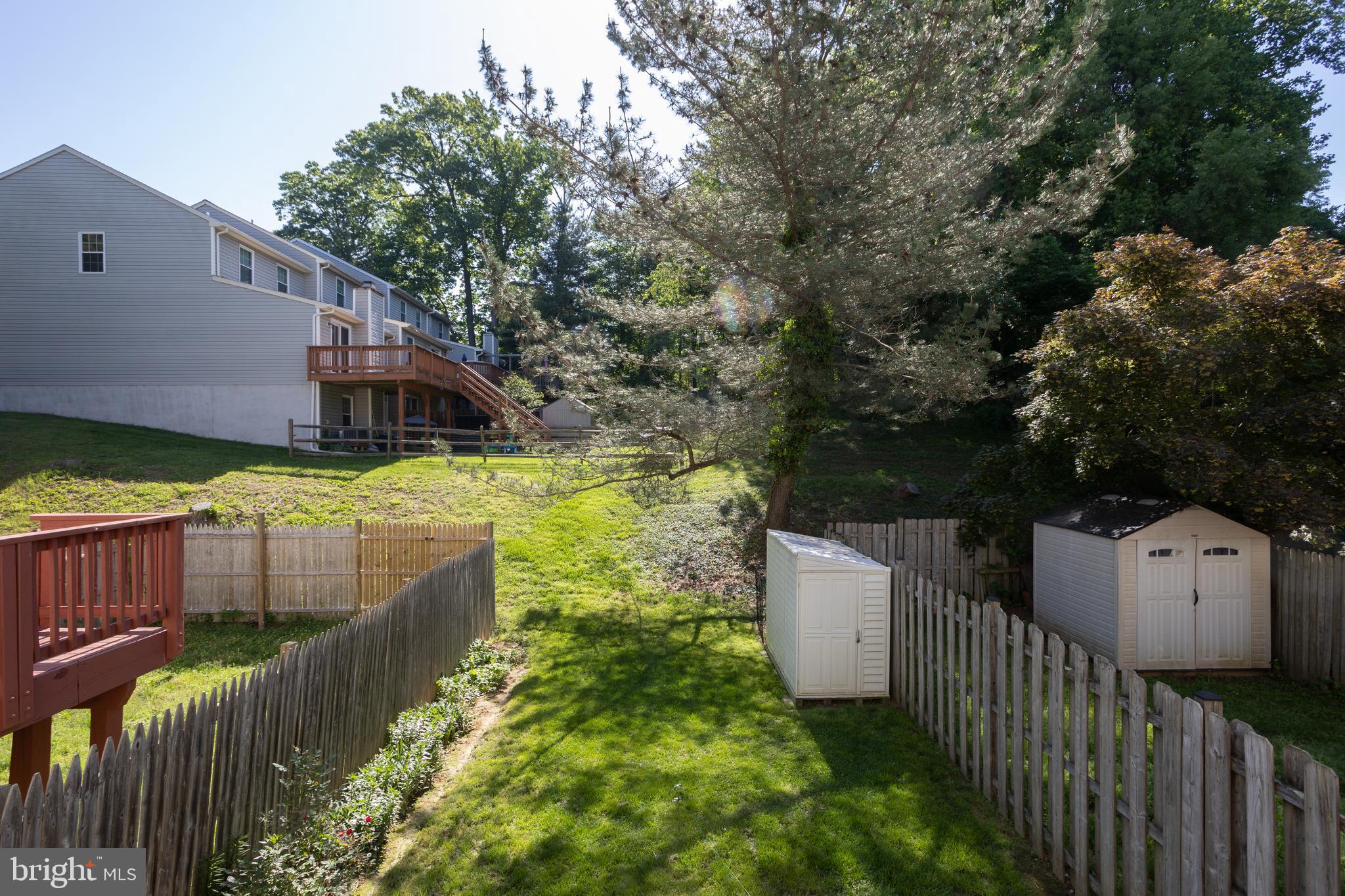 CONSTANT FRIENDSHIP - Residential