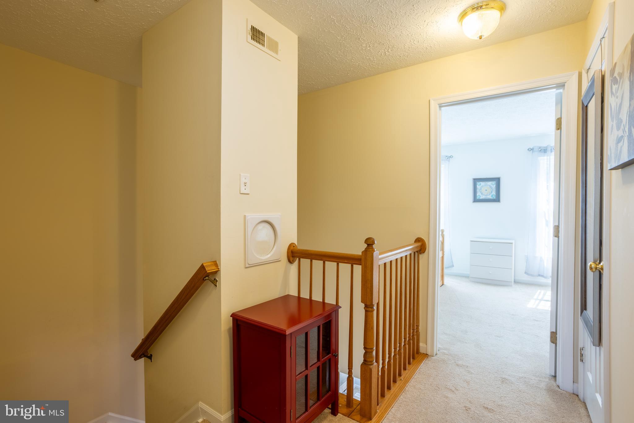 CONSTANT FRIENDSHIP - Residential