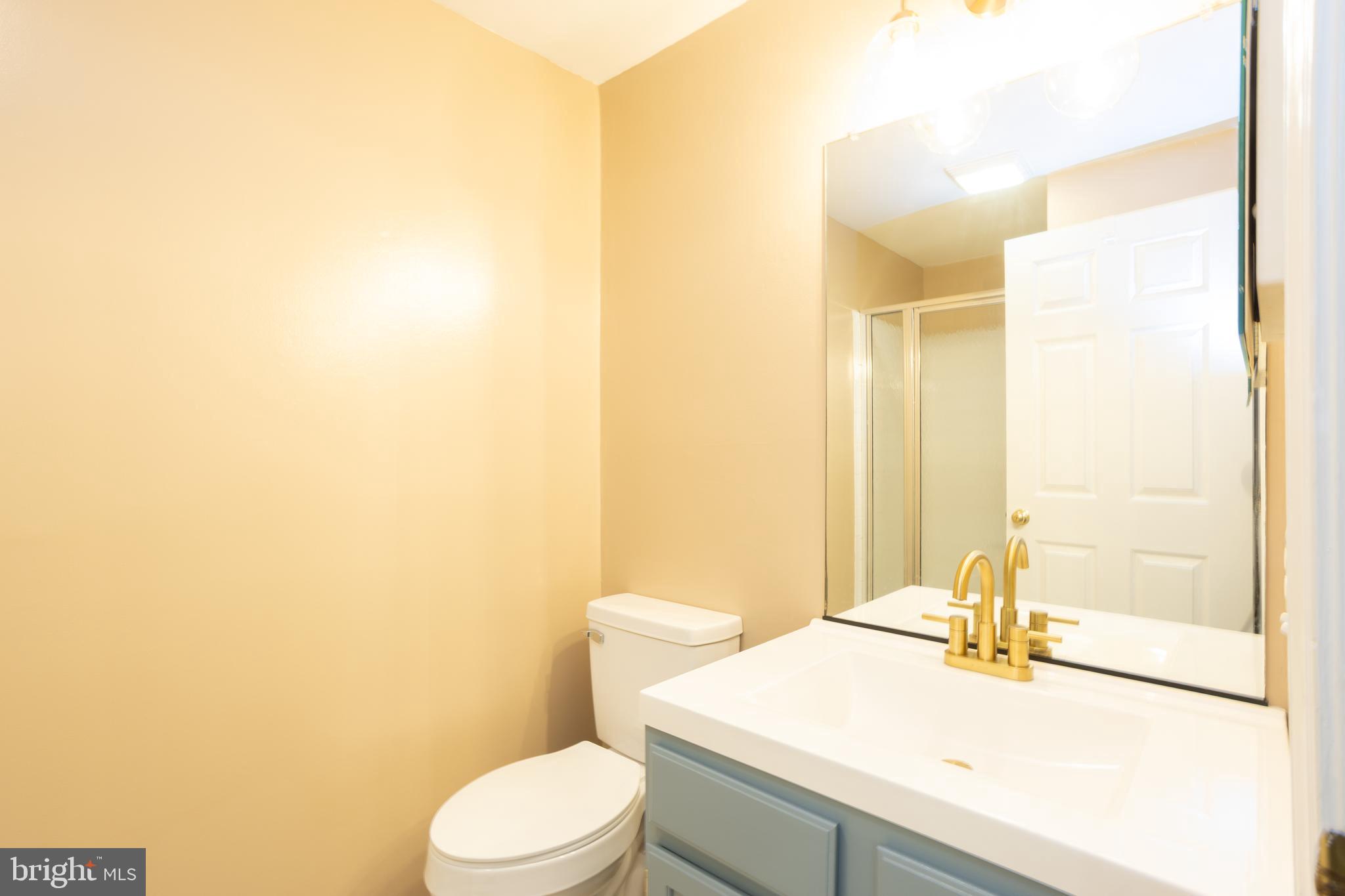 CONSTANT FRIENDSHIP - Residential