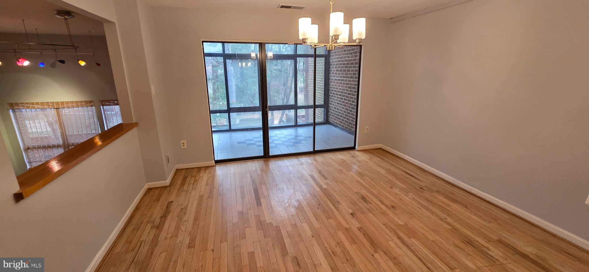 RESTON - Residential Lease