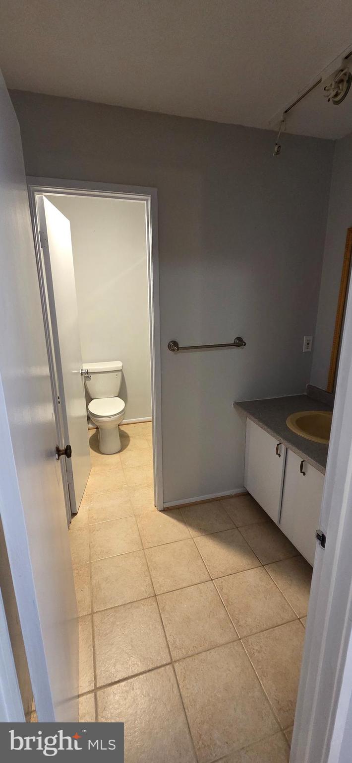 RESTON - Residential Lease